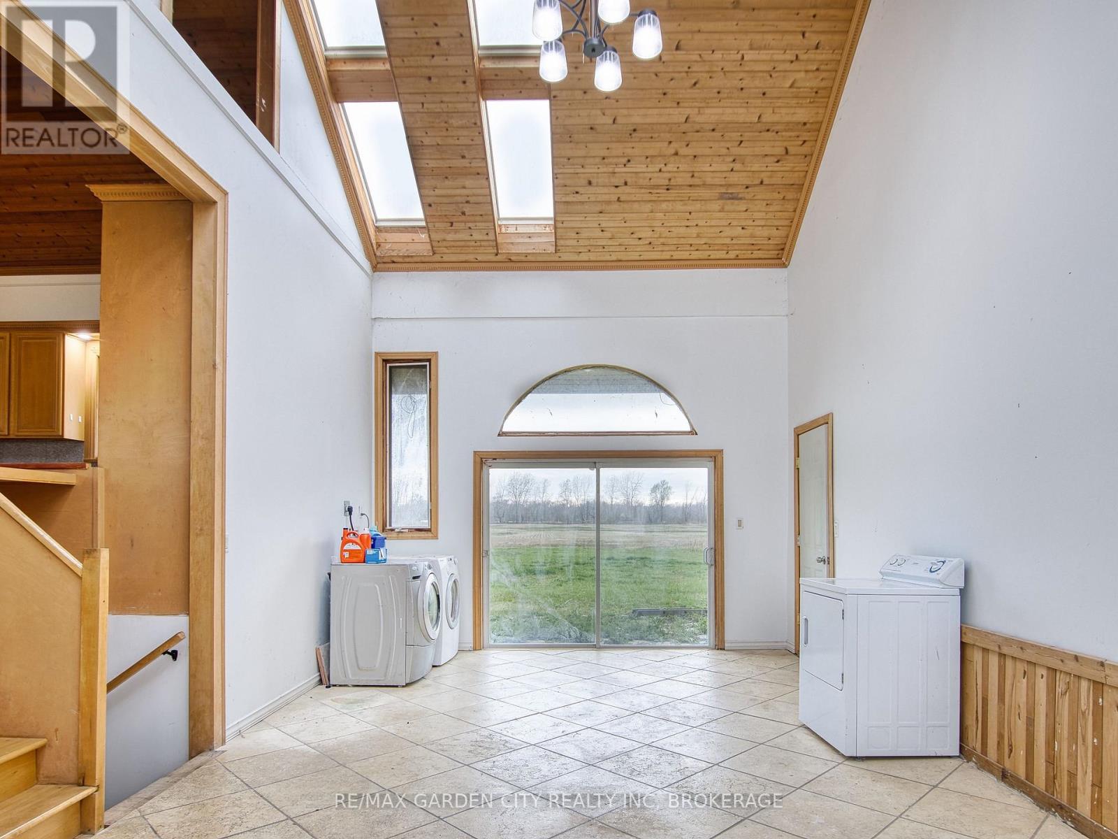 33260 Pettit Road, Wainfleet, Ontario  L0S 1V0 - Photo 22 - X12524788