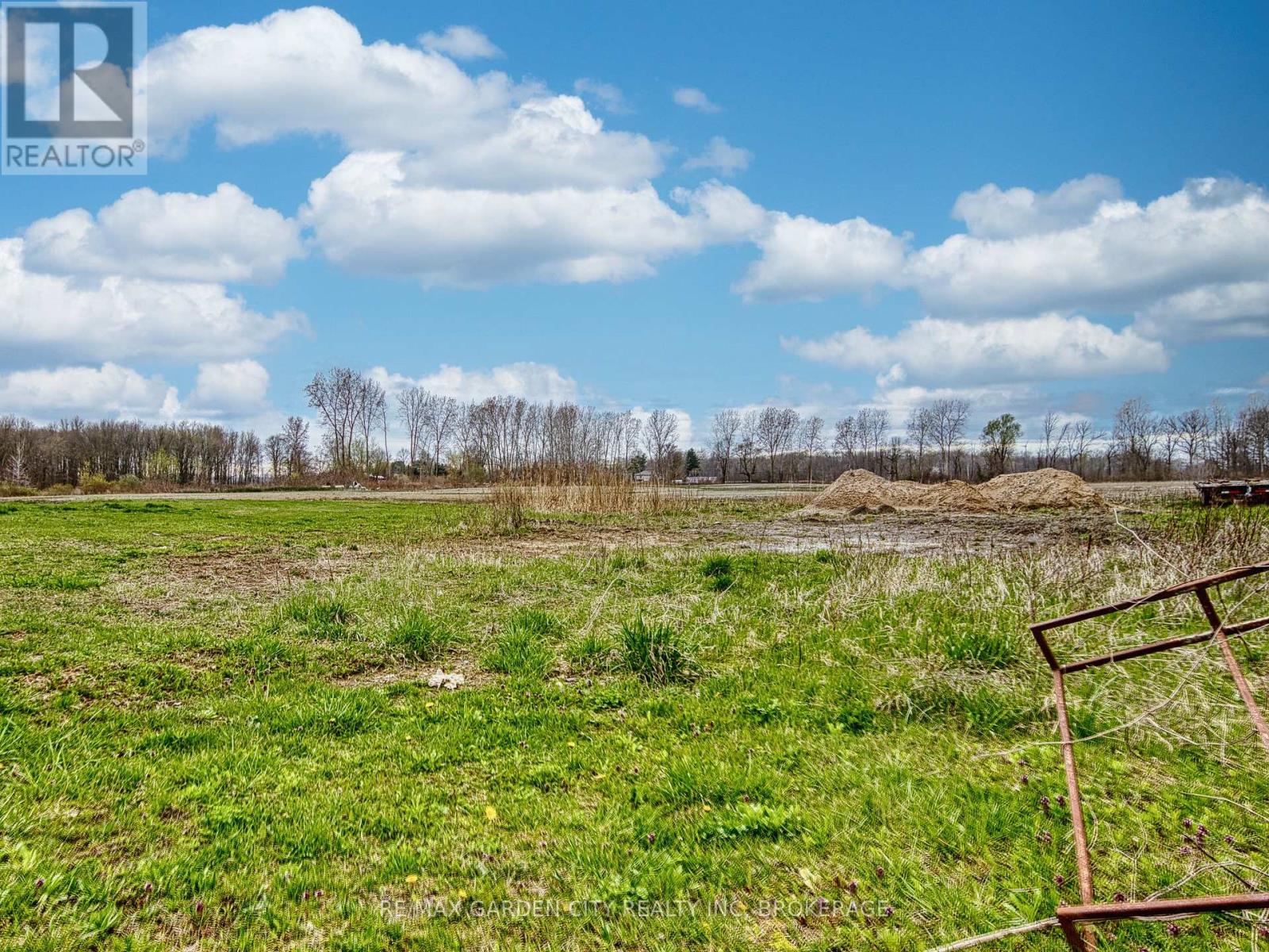 33260 Pettit Road, Wainfleet, Ontario  L0S 1V0 - Photo 7 - X12524788