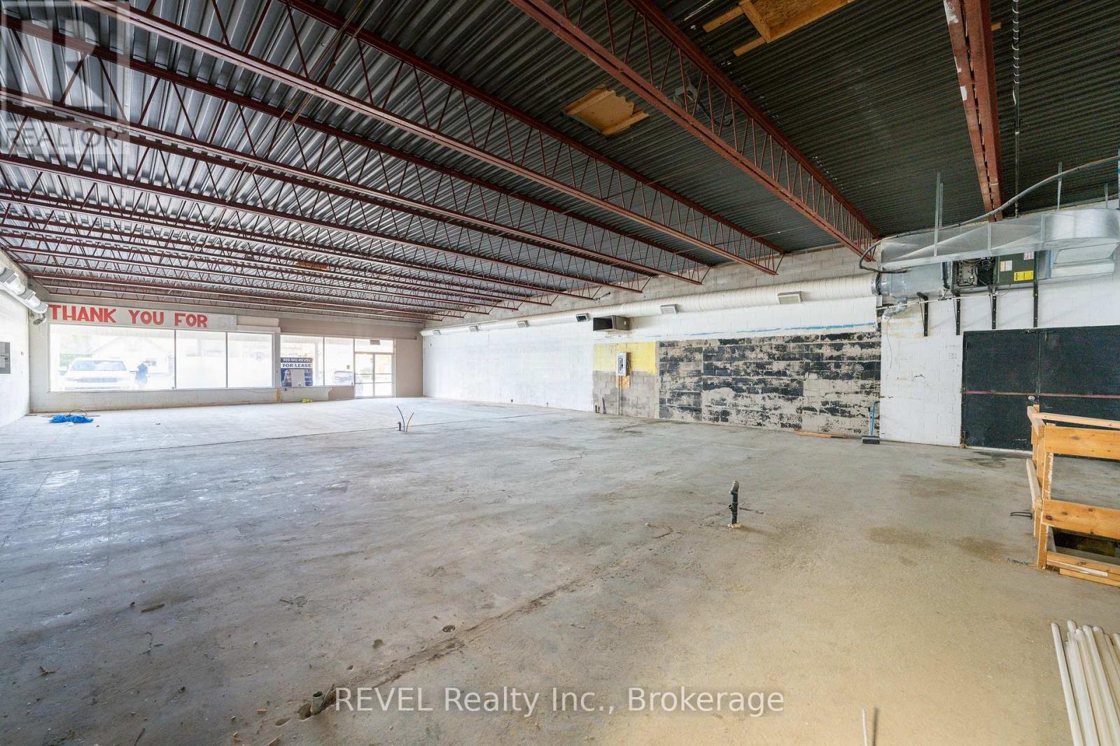 26 Pine Street, Thorold, Ontario  L2V 3L2 - Photo 15 - X12525066