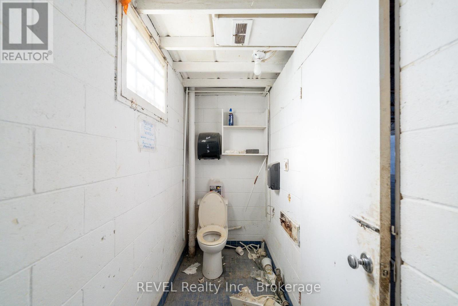 26 Pine Street, Thorold, Ontario  L2V 3L2 - Photo 16 - X12525066