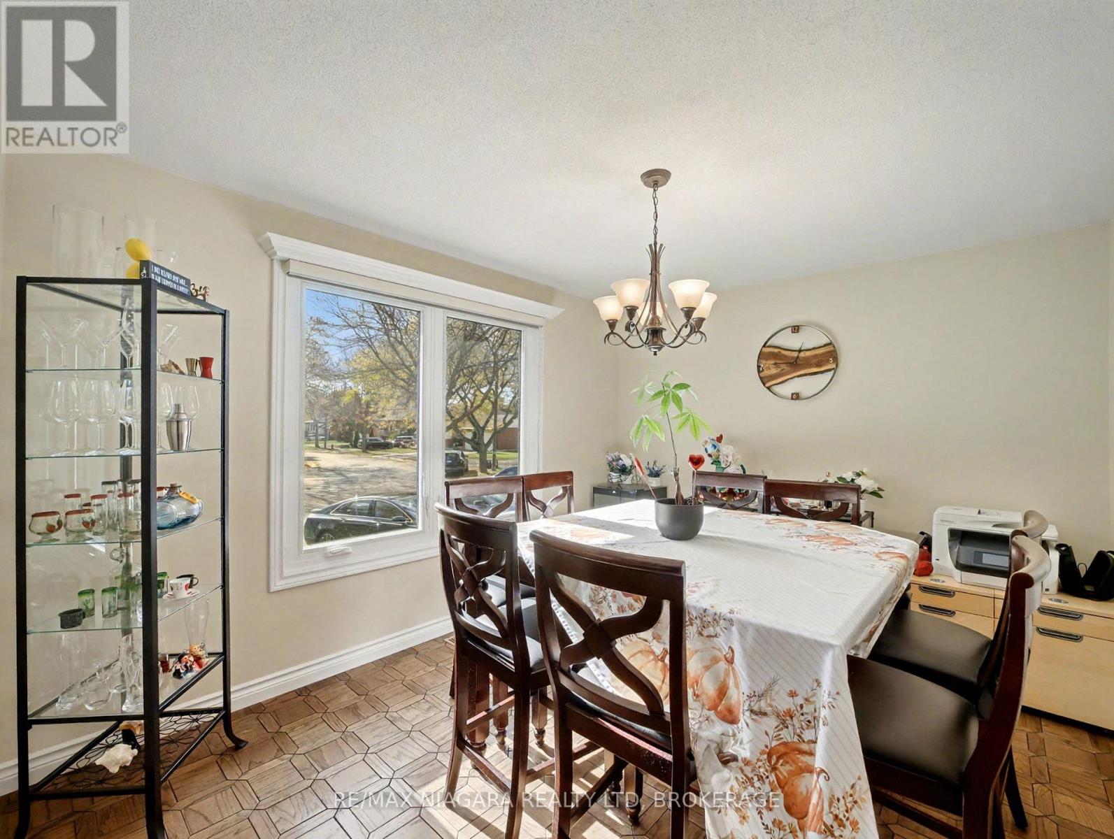 6753 Buckingham Drive, Niagara Falls, Ontario  L2H 2S2 - Photo 13 - X12525590