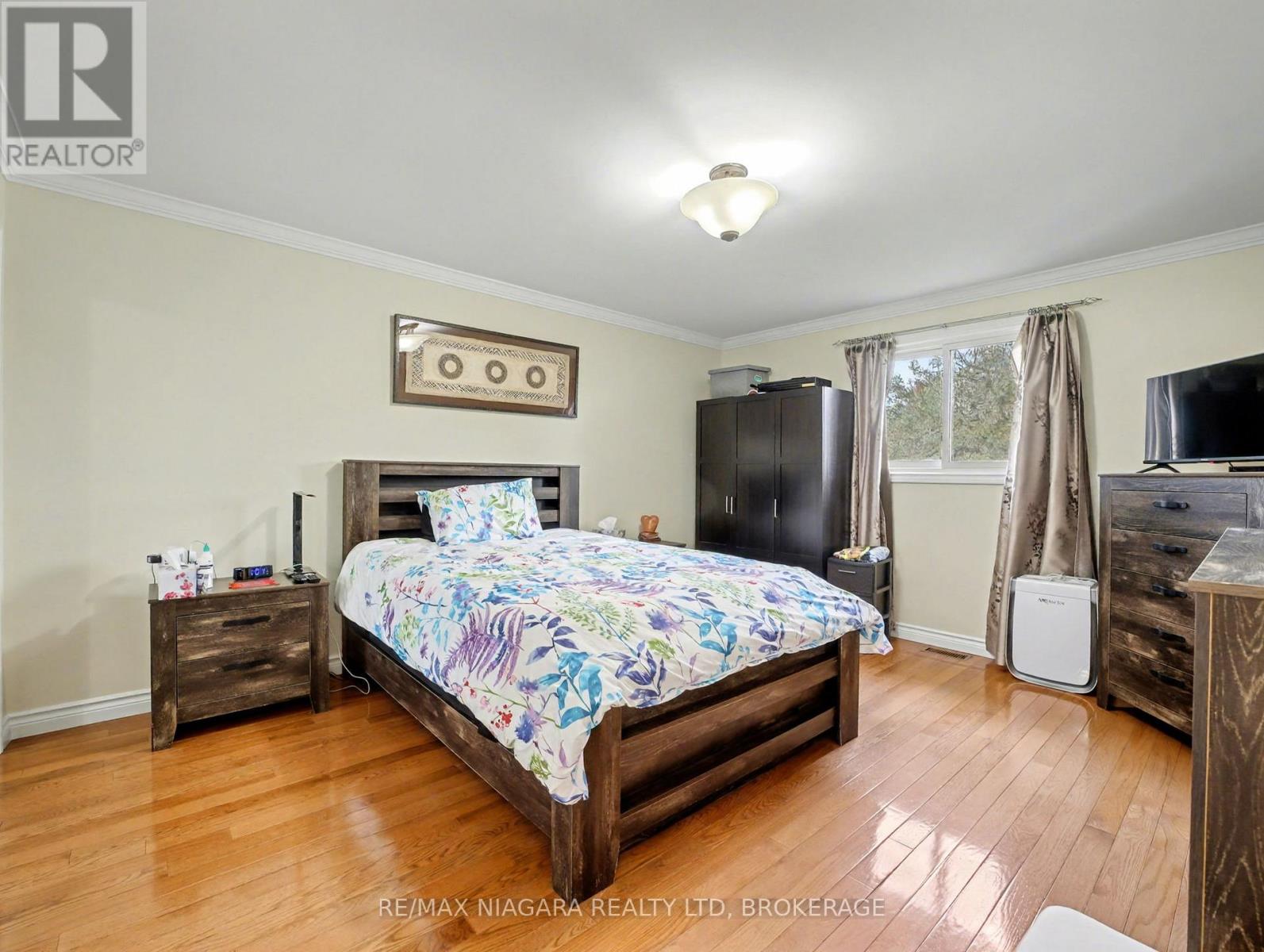 6753 Buckingham Drive, Niagara Falls, Ontario  L2H 2S2 - Photo 19 - X12525590