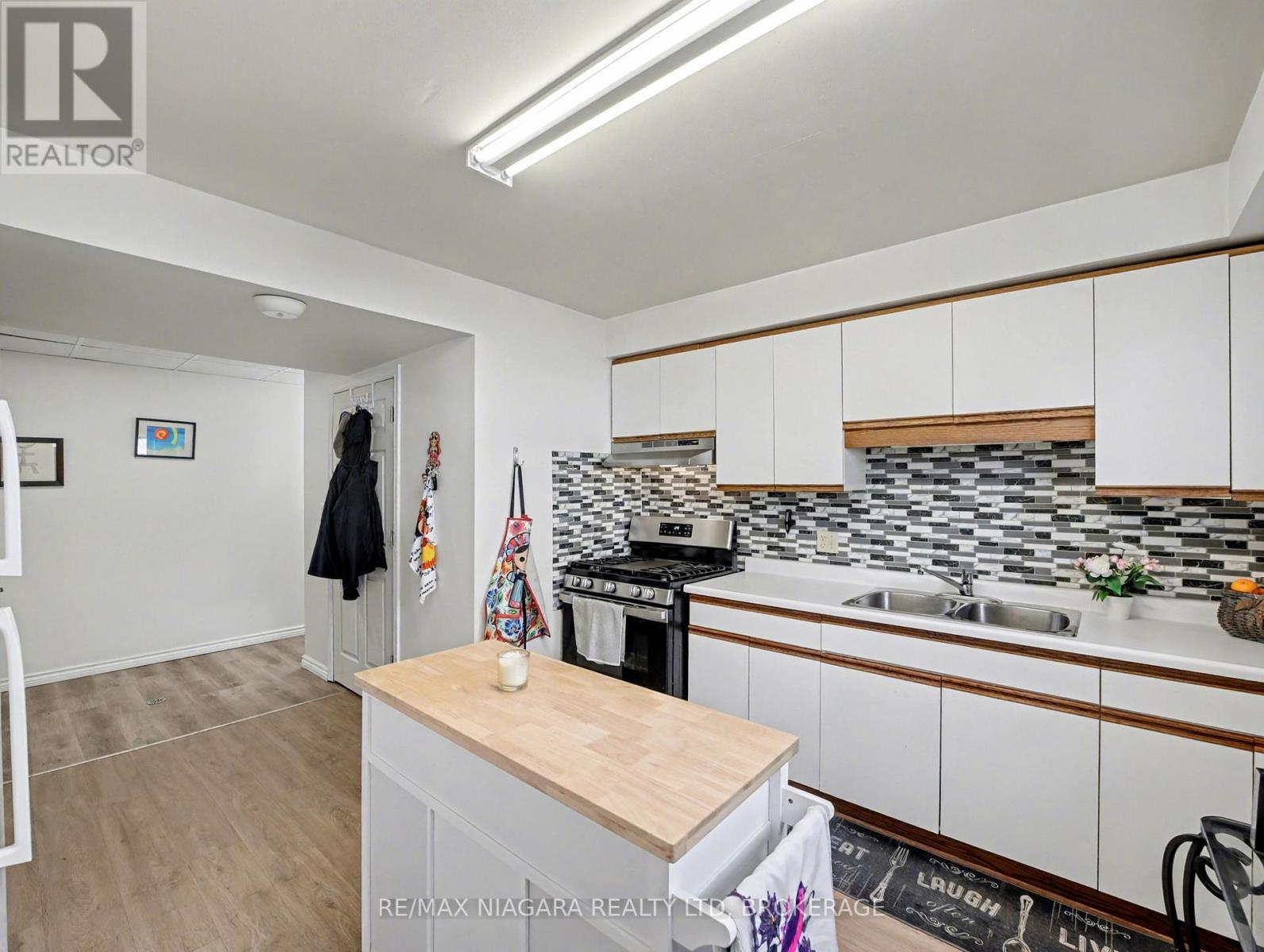 6753 Buckingham Drive, Niagara Falls, Ontario  L2H 2S2 - Photo 36 - X12525590