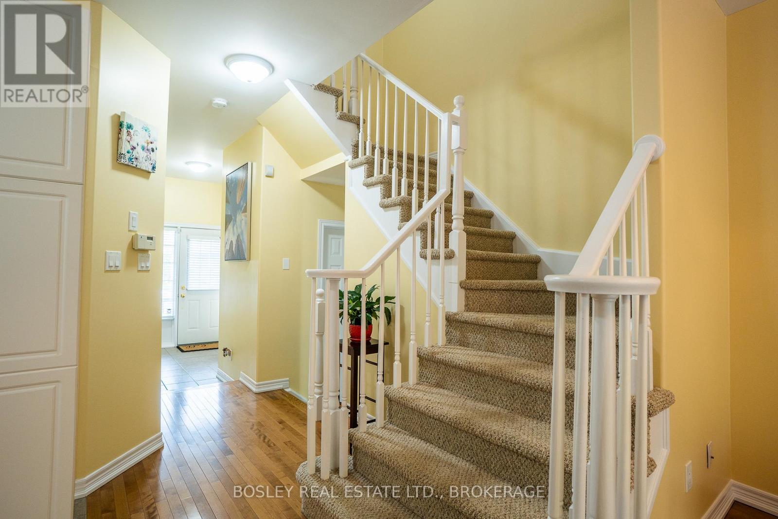 58 Chloe Street, St. Catharines, Ontario  L2P 0A5 - Photo 4 - X12528624