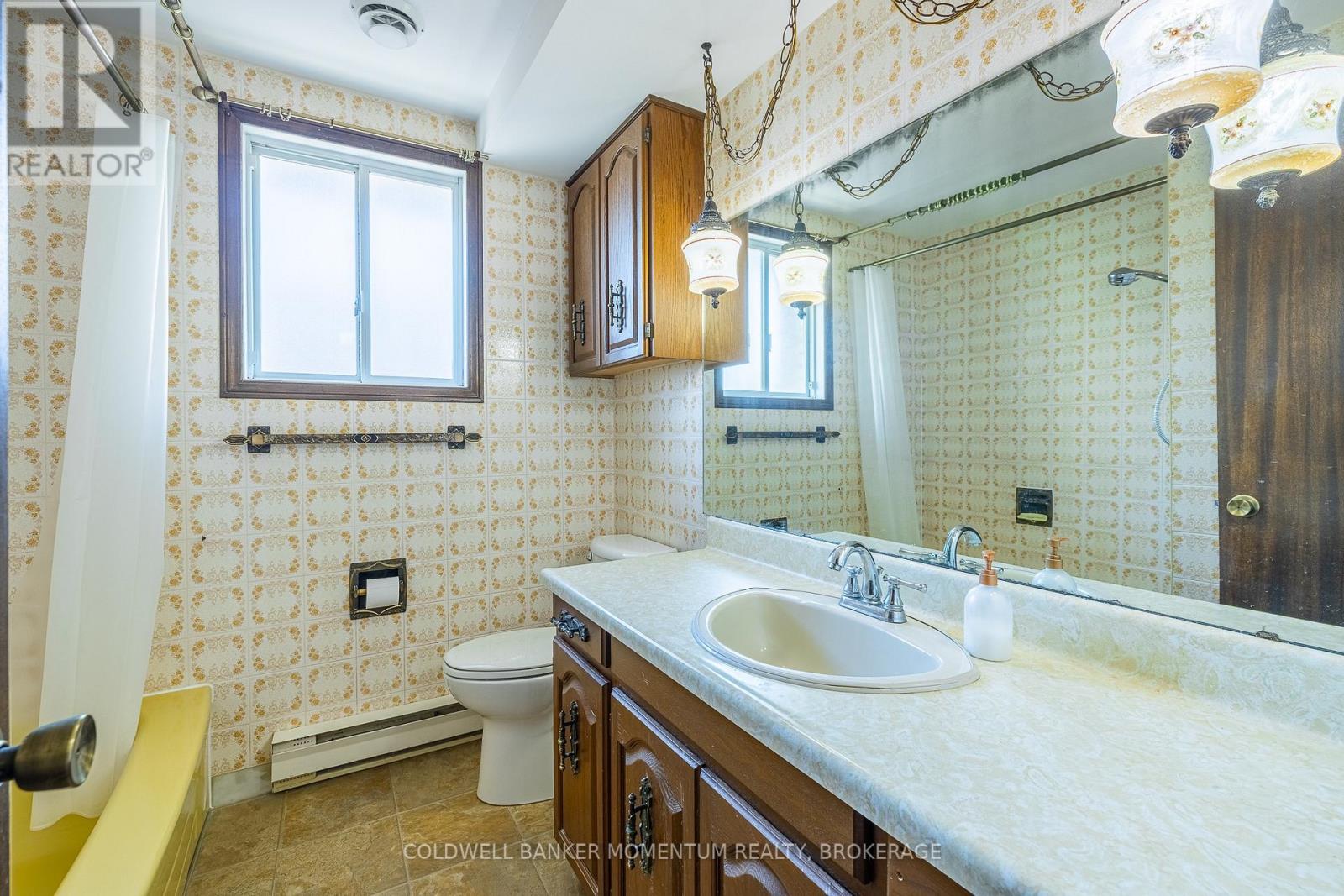 110 Sullivan Avenue, Thorold, Ontario  L2V 2Z1 - Photo 26 - X12529262