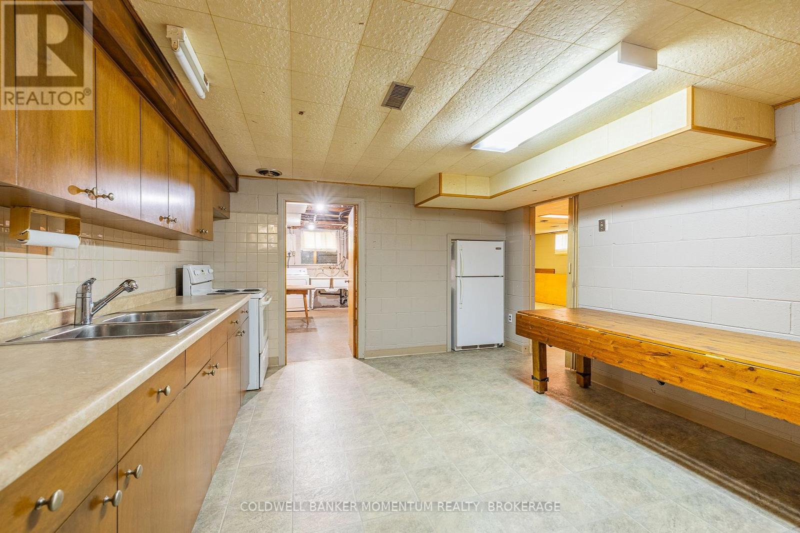 110 Sullivan Avenue, Thorold, Ontario  L2V 2Z1 - Photo 32 - X12529262