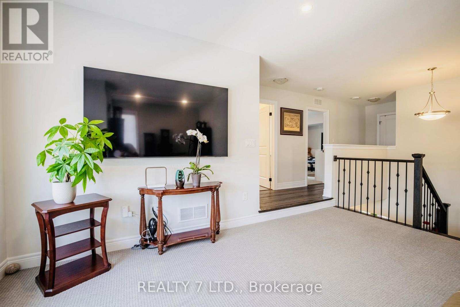 128 Susan Drive, Pelham, Ontario  L0S 1E6 - Photo 17 - X12530328