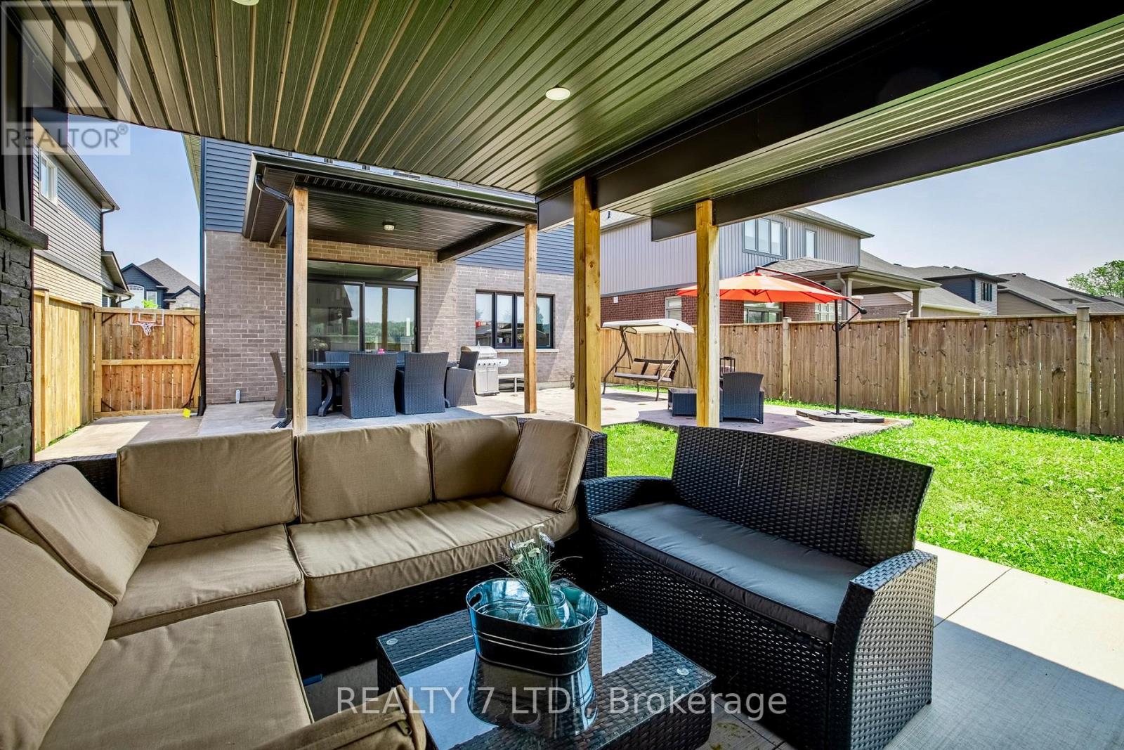 128 Susan Drive, Pelham, Ontario  L0S 1E6 - Photo 27 - X12530328