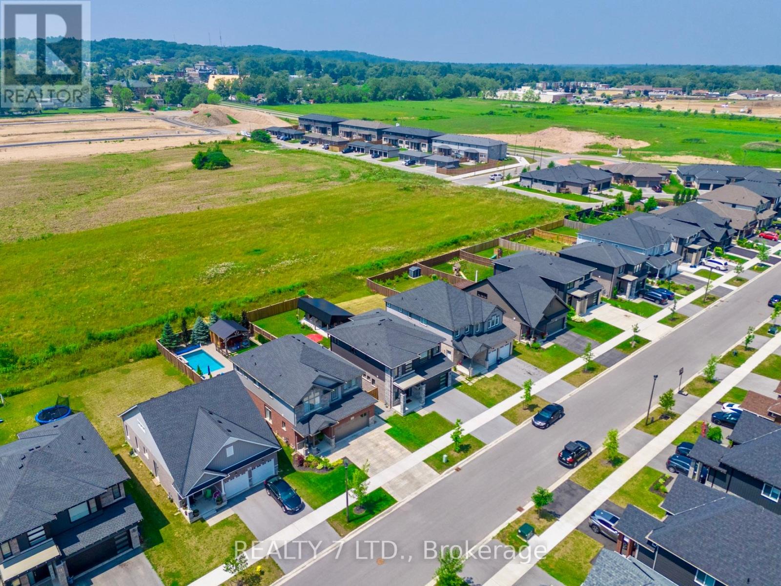 128 Susan Drive, Pelham, Ontario  L0S 1E6 - Photo 36 - X12530328