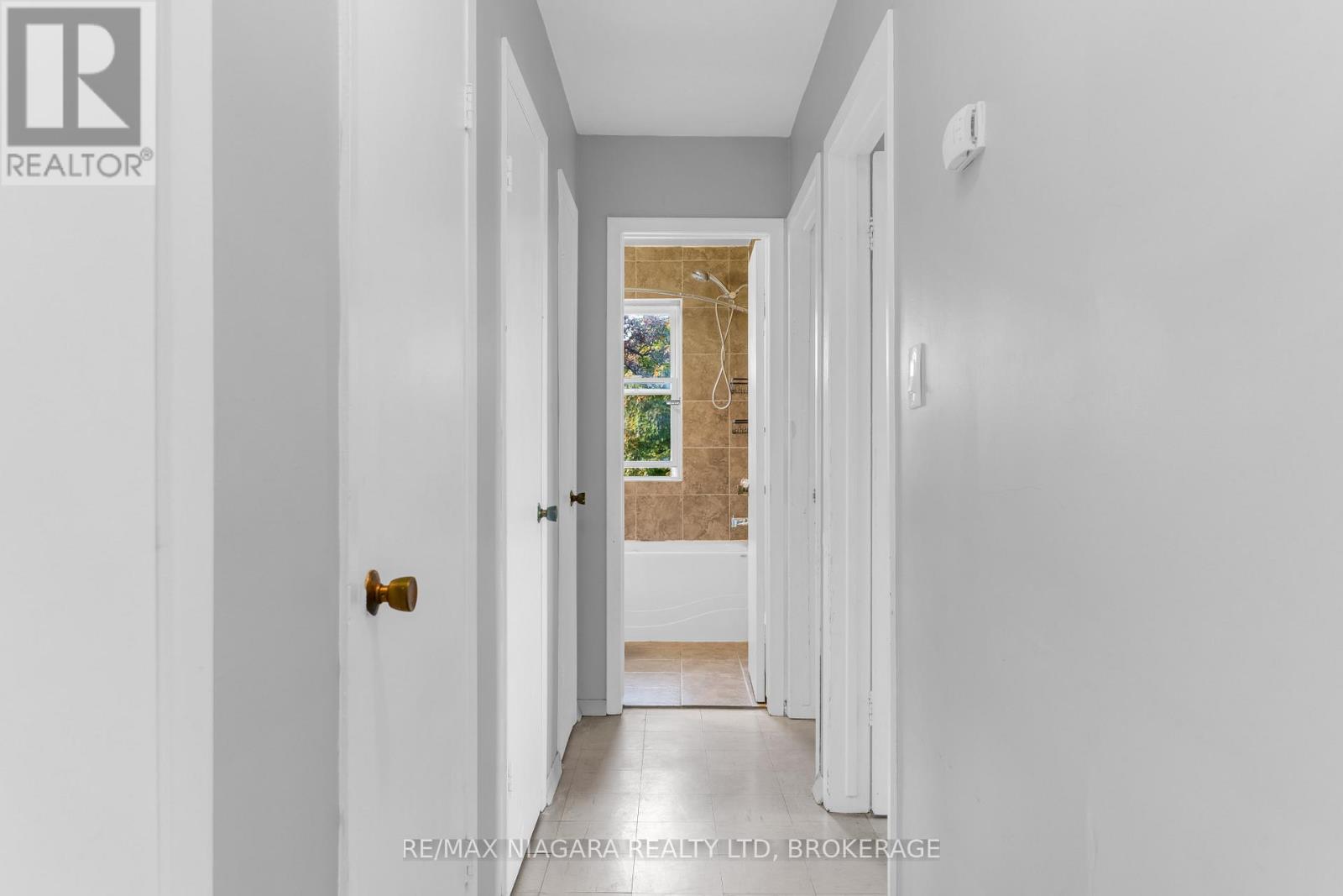 29 - 456 Carlton Street, St. Catharines, Ontario  L2M 4X1 - Photo 12 - X12532056