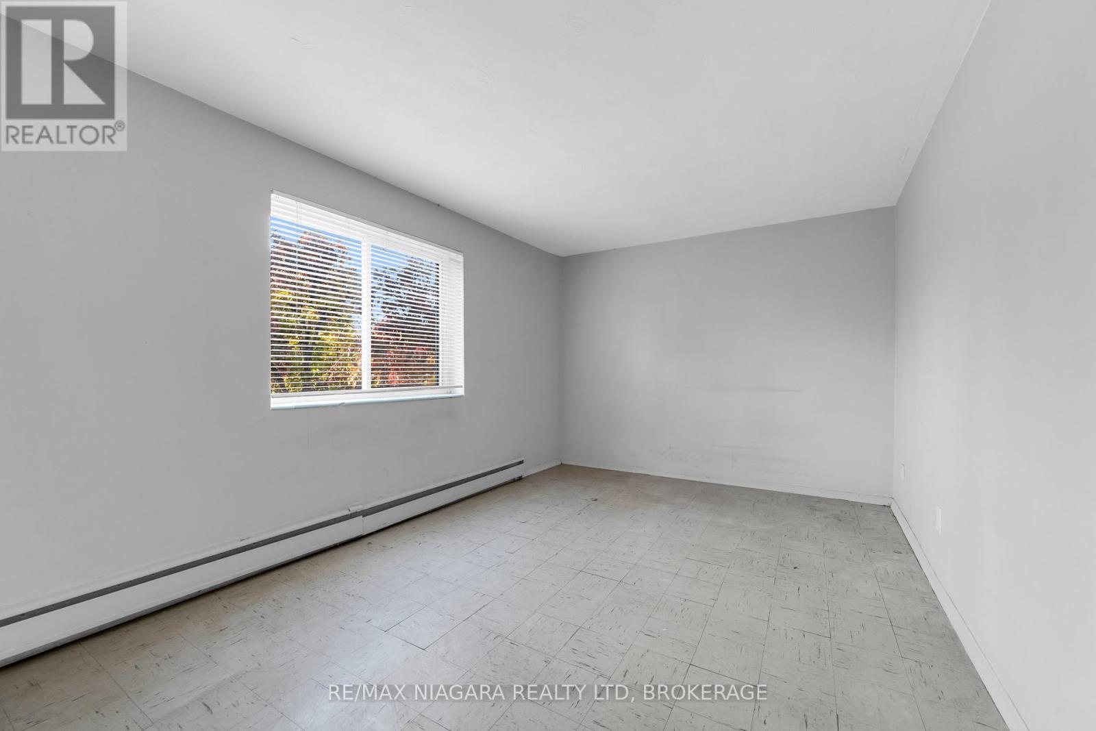 29 - 456 Carlton Street, St. Catharines, Ontario  L2M 4X1 - Photo 16 - X12532056