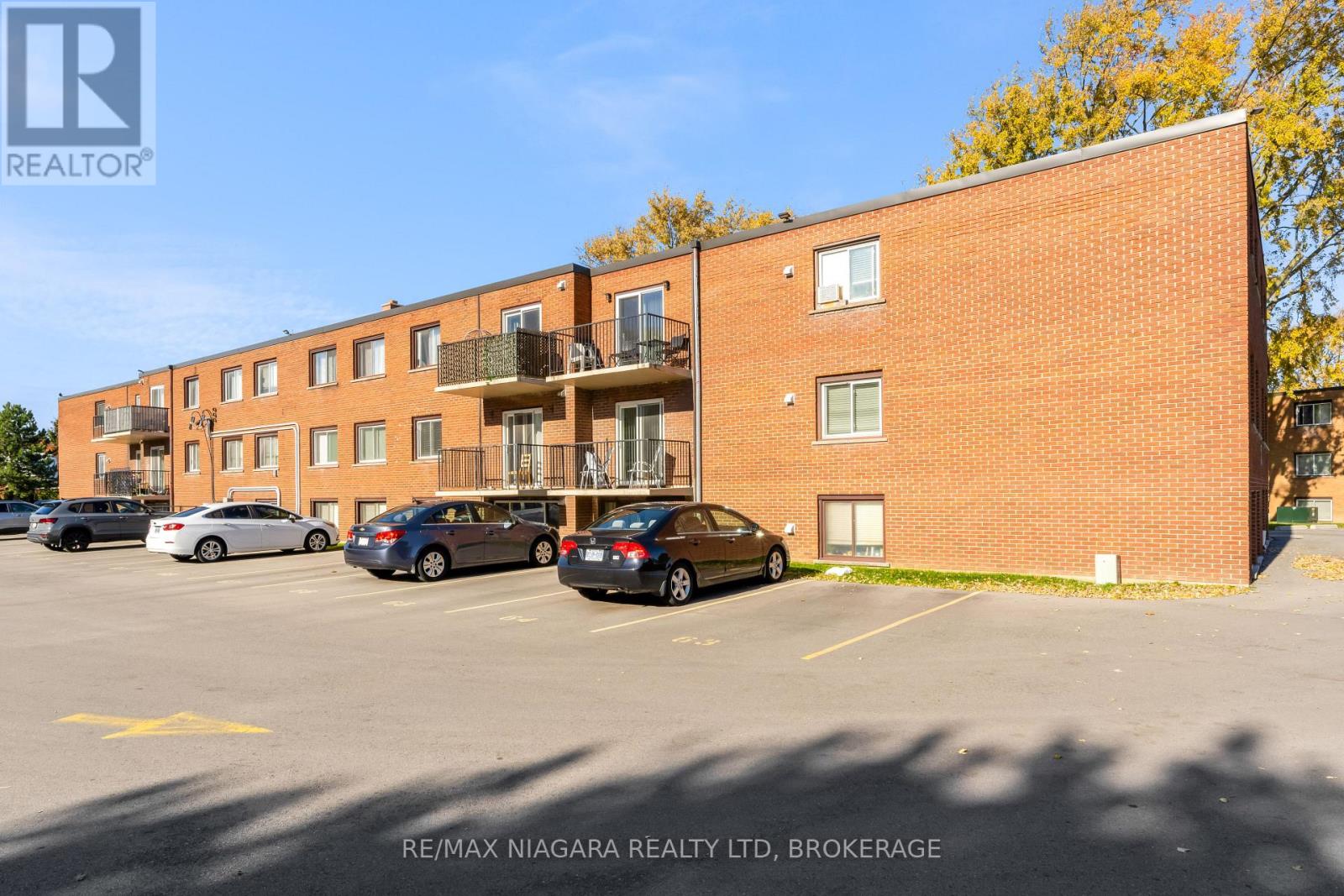 29 - 456 Carlton Street, St. Catharines, Ontario  L2M 4X1 - Photo 2 - X12532056