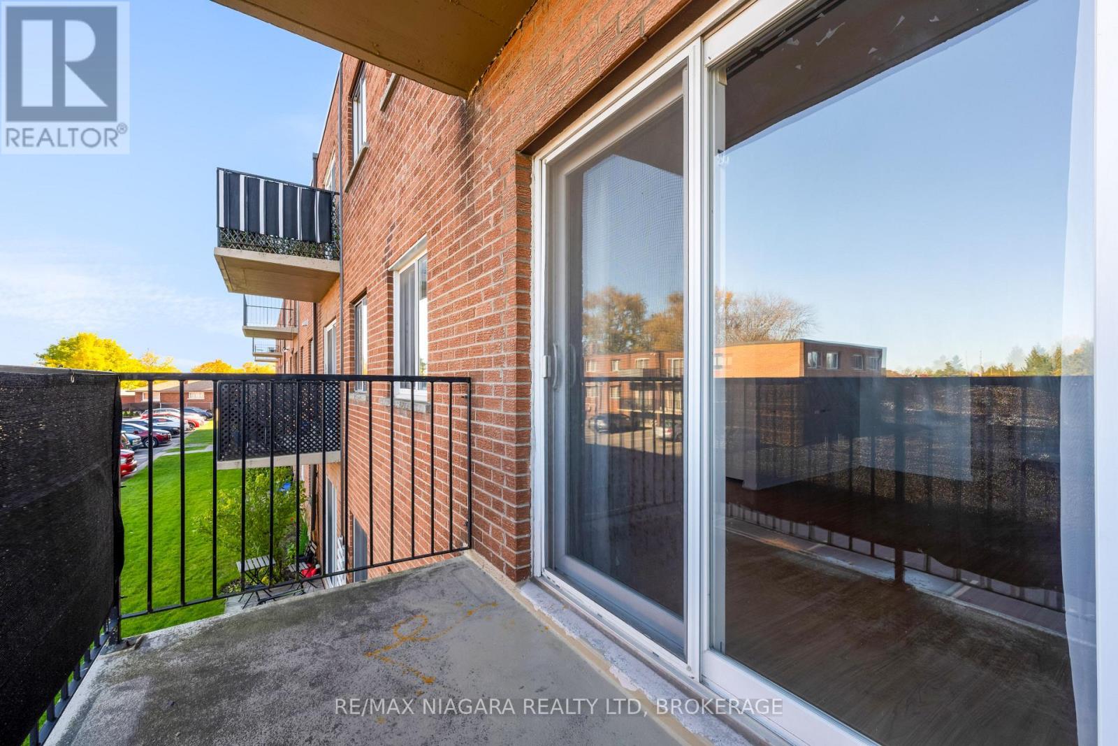 29 - 456 Carlton Street, St. Catharines, Ontario  L2M 4X1 - Photo 5 - X12532056