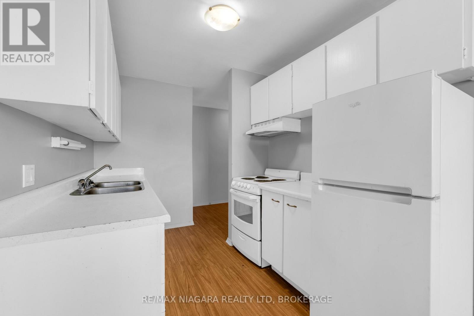 29 - 456 Carlton Street, St. Catharines, Ontario  L2M 4X1 - Photo 7 - X12532056