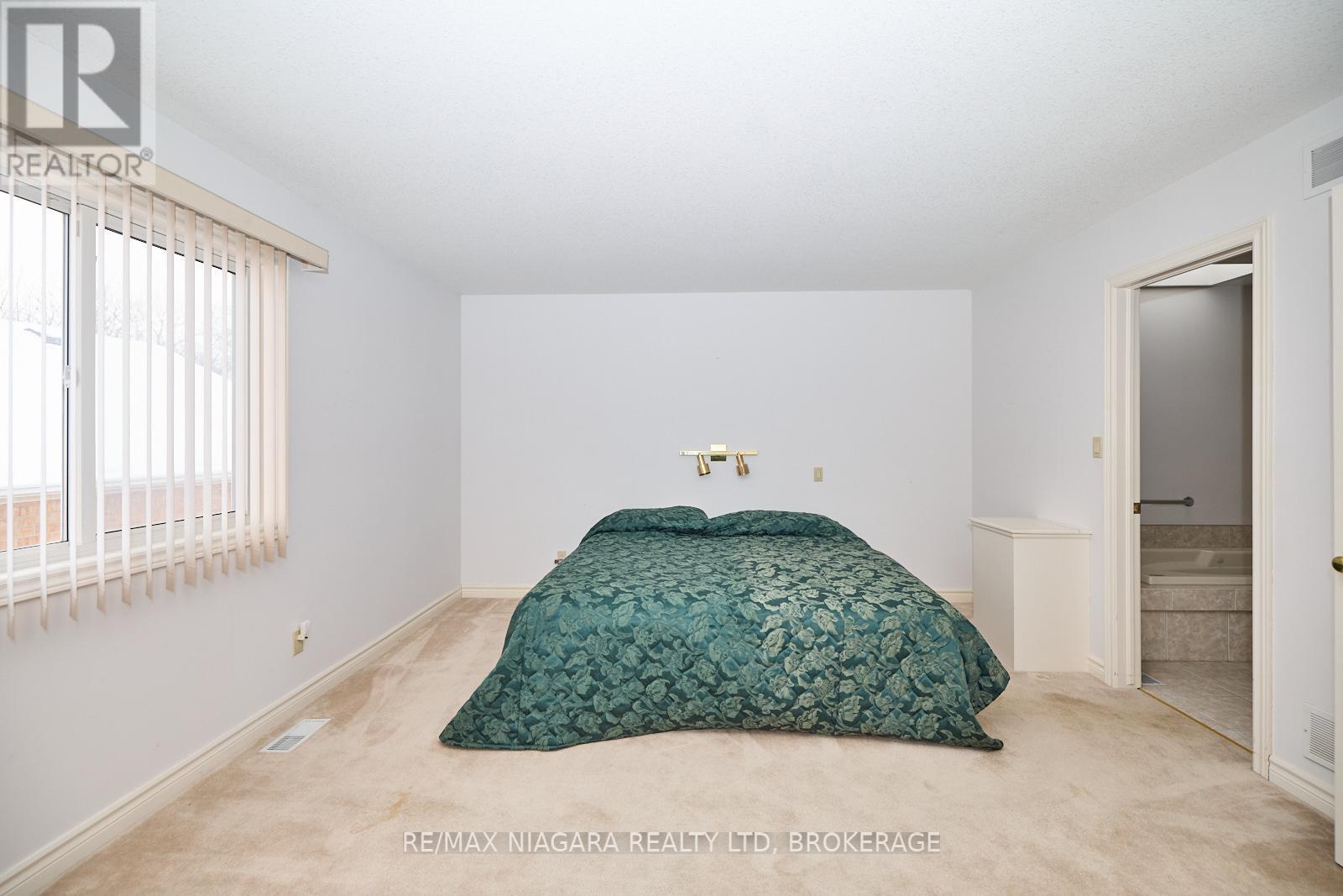 6869 Imperial Court, Niagara Falls, Ontario  L2G 7W9 - Photo 13 - X12532200