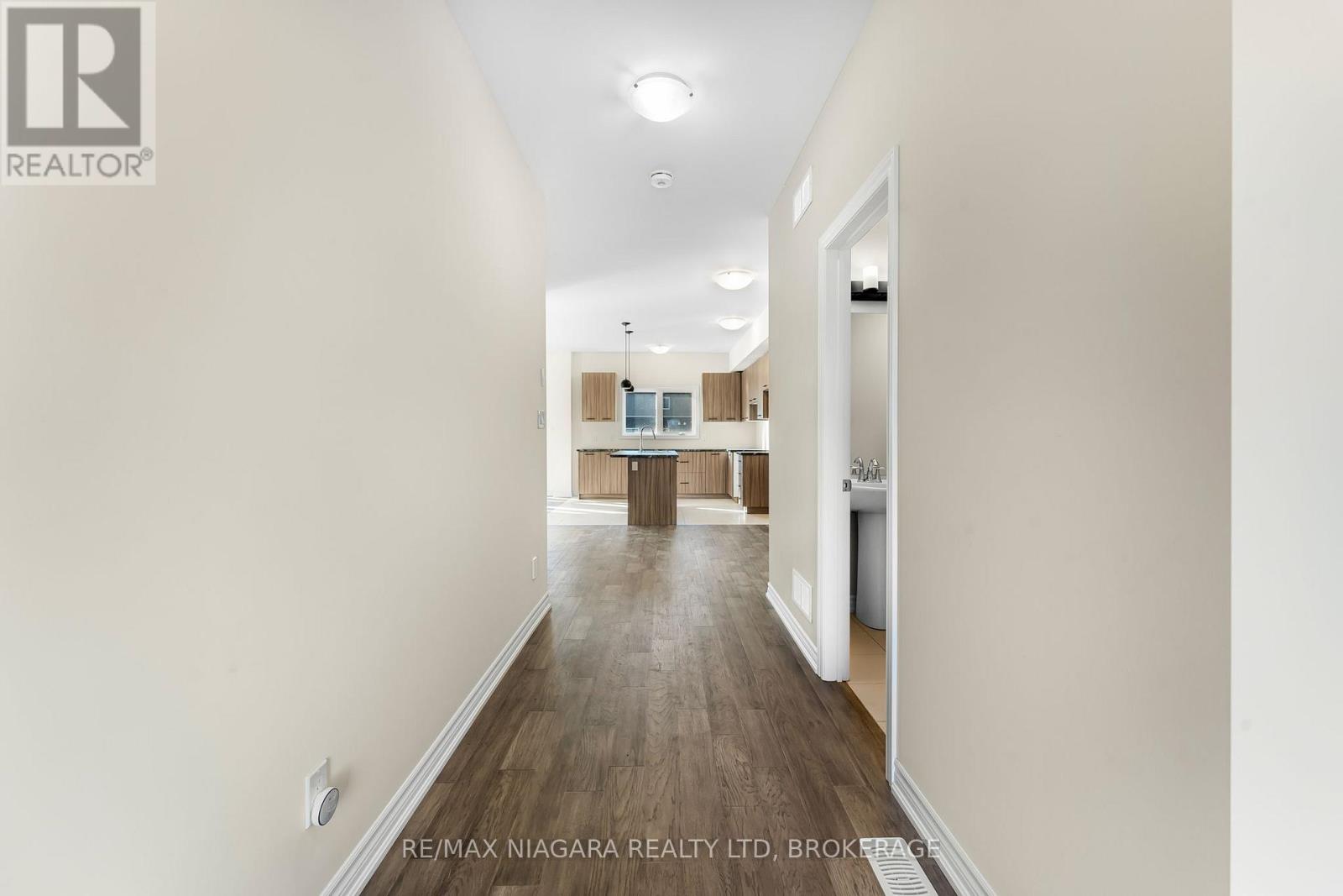 3219 Dominion Road, Fort Erie, Ontario  L0S 1N0 - Photo 5 - X12532692