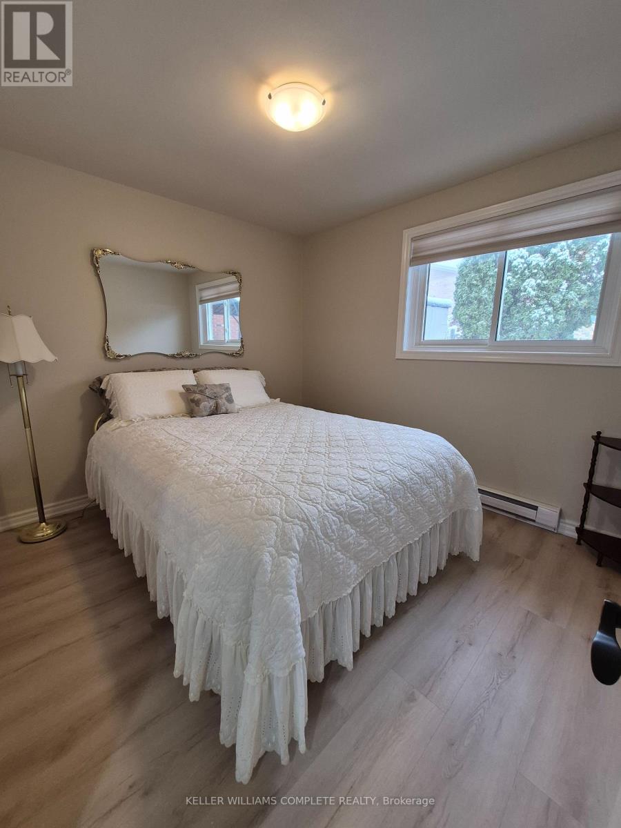 4 - 226 Vansickle Road, St. Catharines, Ontario  L2S 2S7 - Photo 14 - X12533162