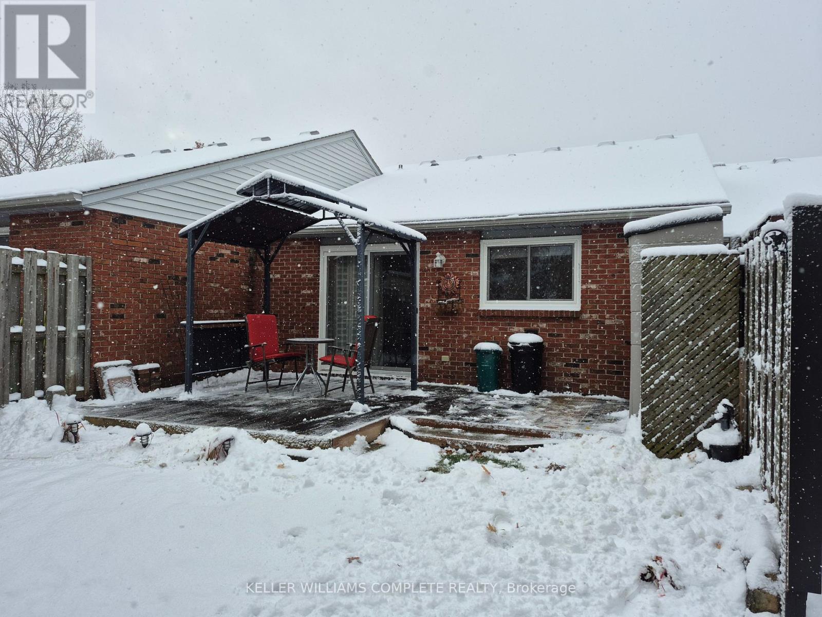 4 - 226 Vansickle Road, St. Catharines, Ontario  L2S 2S7 - Photo 19 - X12533162