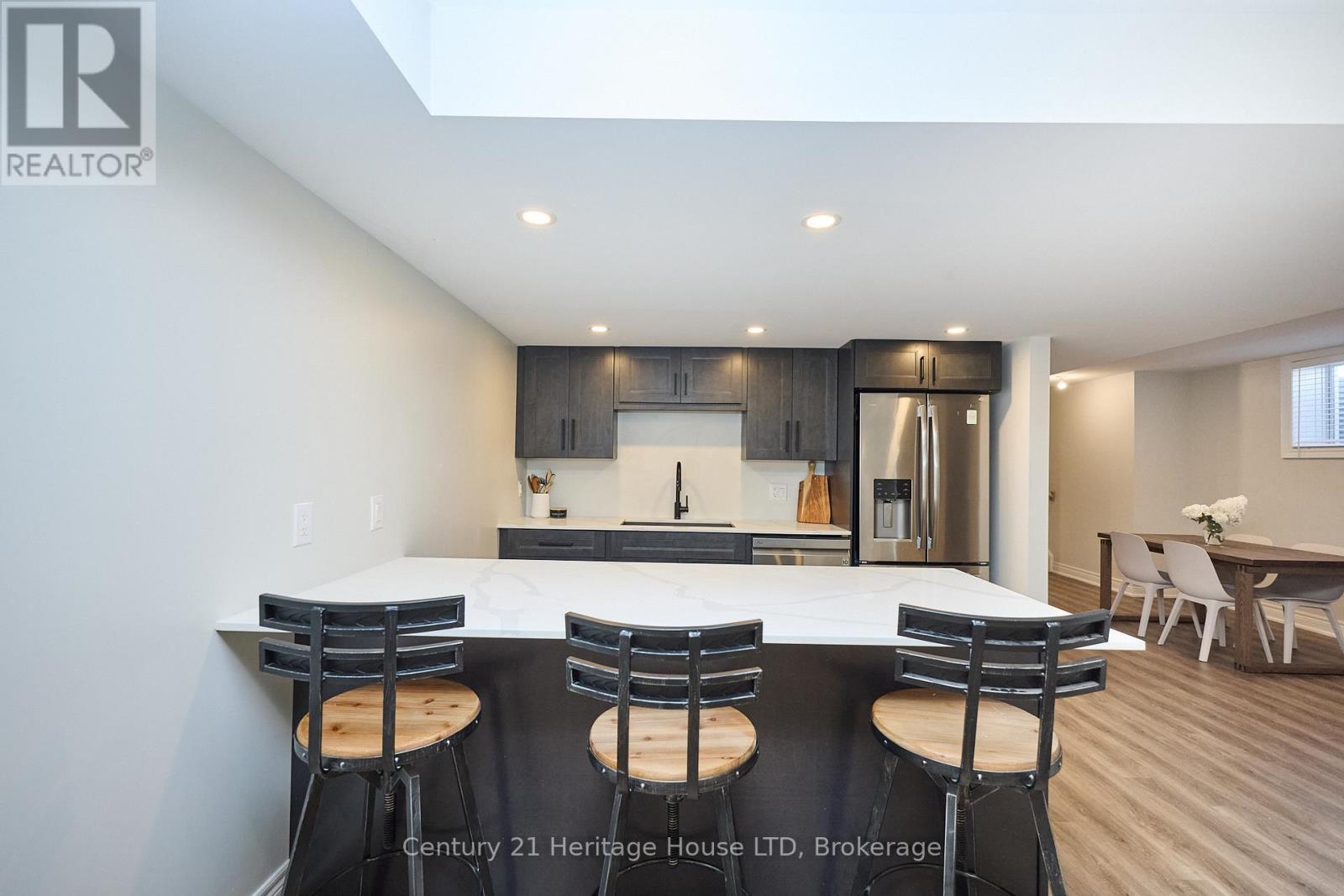 Lower - 439 Viking Street, Fort Erie, Ontario  L2A 0E8 - Photo 5 - X12533964