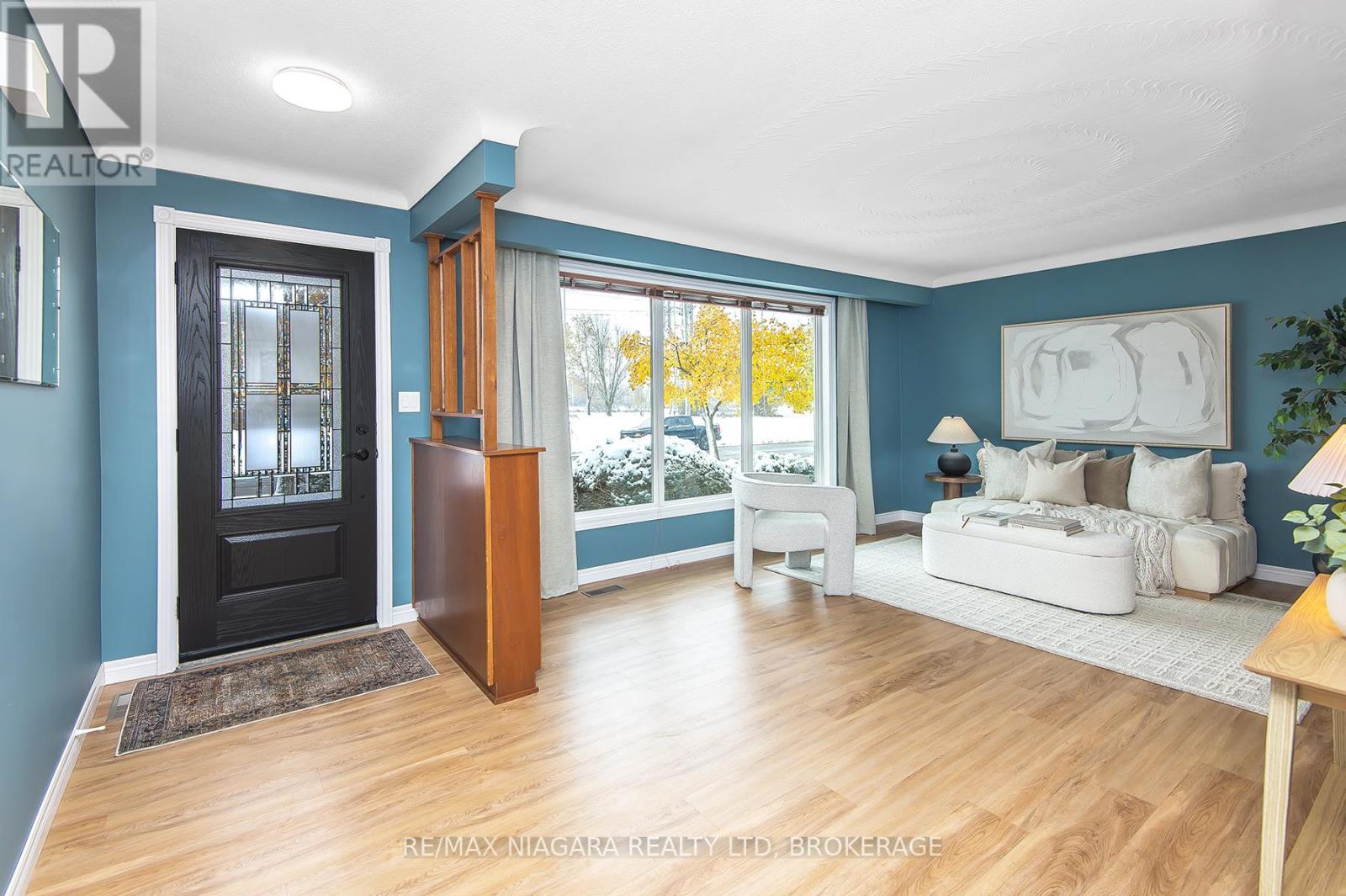 96 Watt Avenue, Welland, Ontario  L3B 1J4 - Photo 5 - X12535060