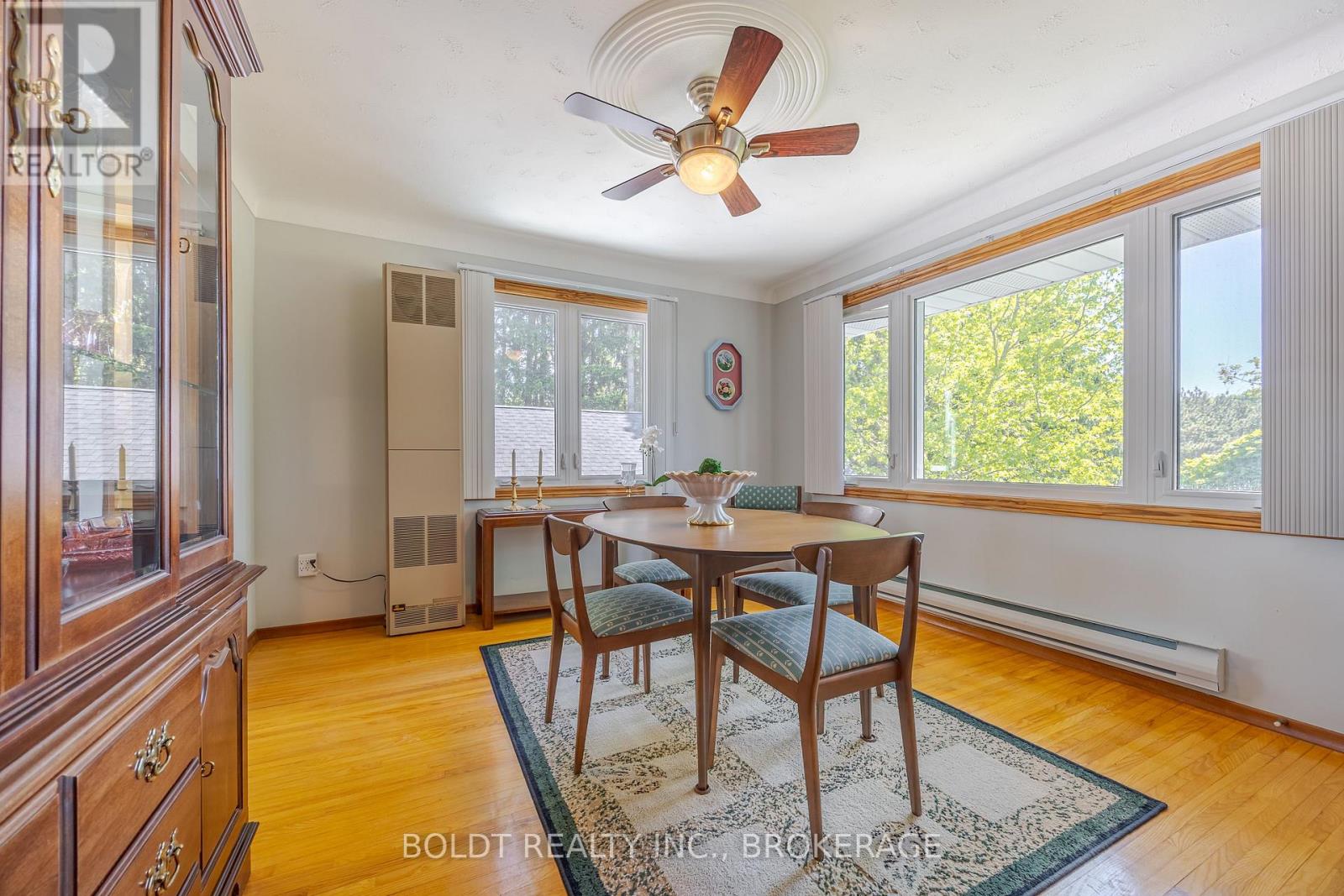 2010 Hansler Street, Pelham, Ontario  L0S 1M0 - Photo 16 - X12536914