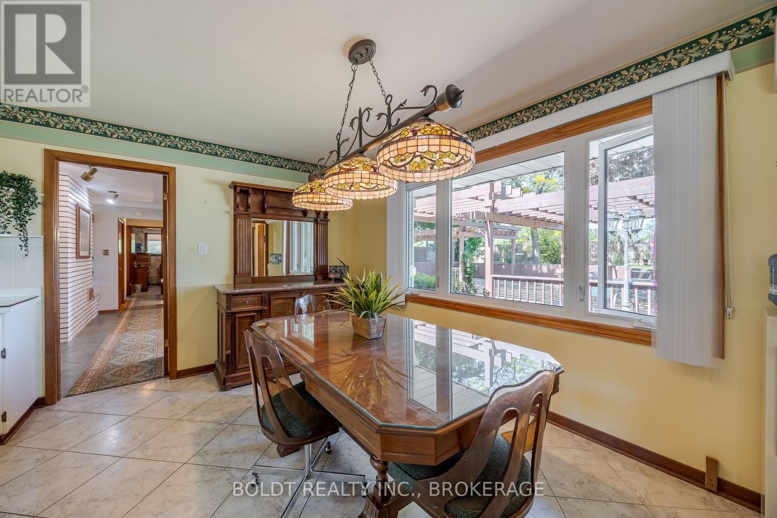 2010 Hansler Street, Pelham, Ontario  L0S 1M0 - Photo 21 - X12536914