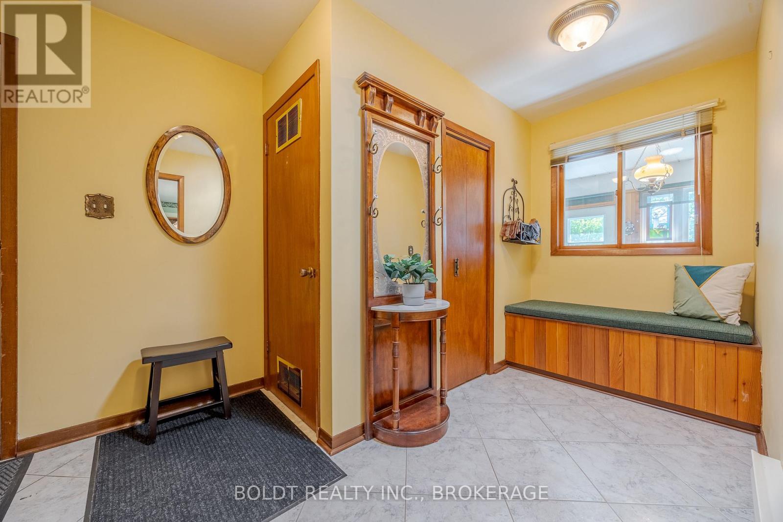 2010 Hansler Street, Pelham, Ontario  L0S 1M0 - Photo 25 - X12536914