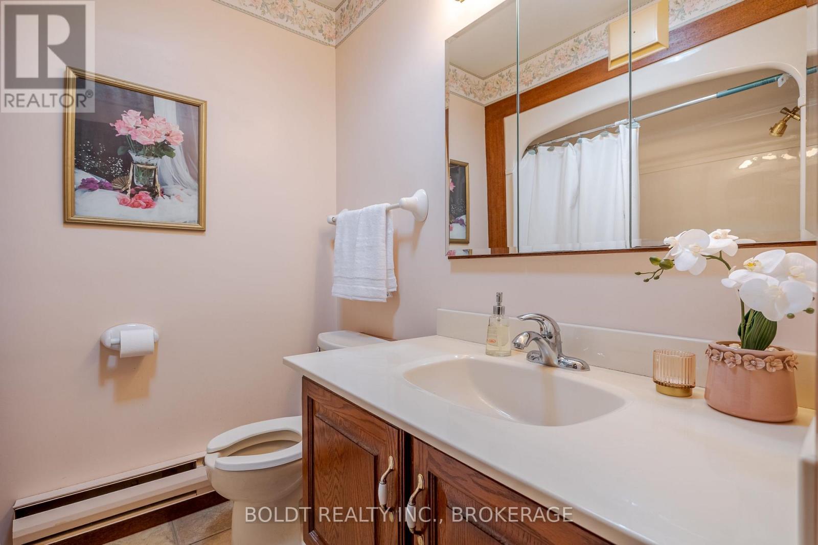 2010 Hansler Street, Pelham, Ontario  L0S 1M0 - Photo 27 - X12536914