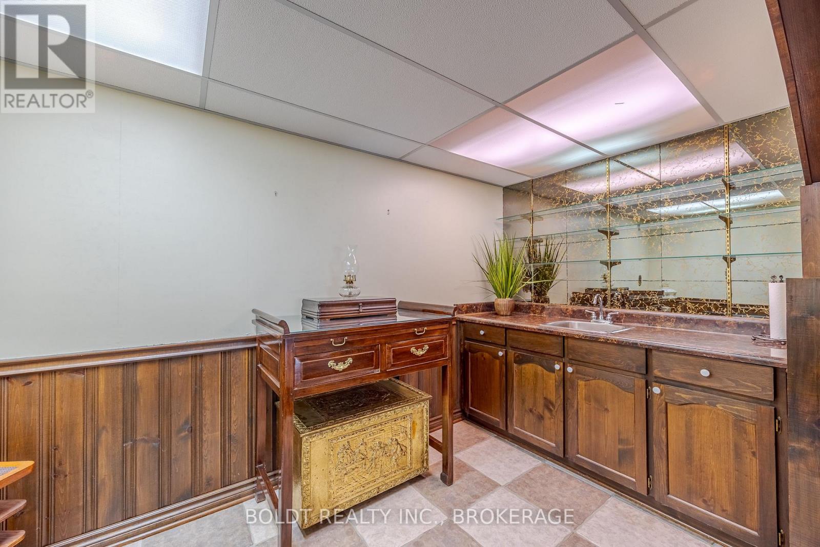 2010 Hansler Street, Pelham, Ontario  L0S 1M0 - Photo 37 - X12536914