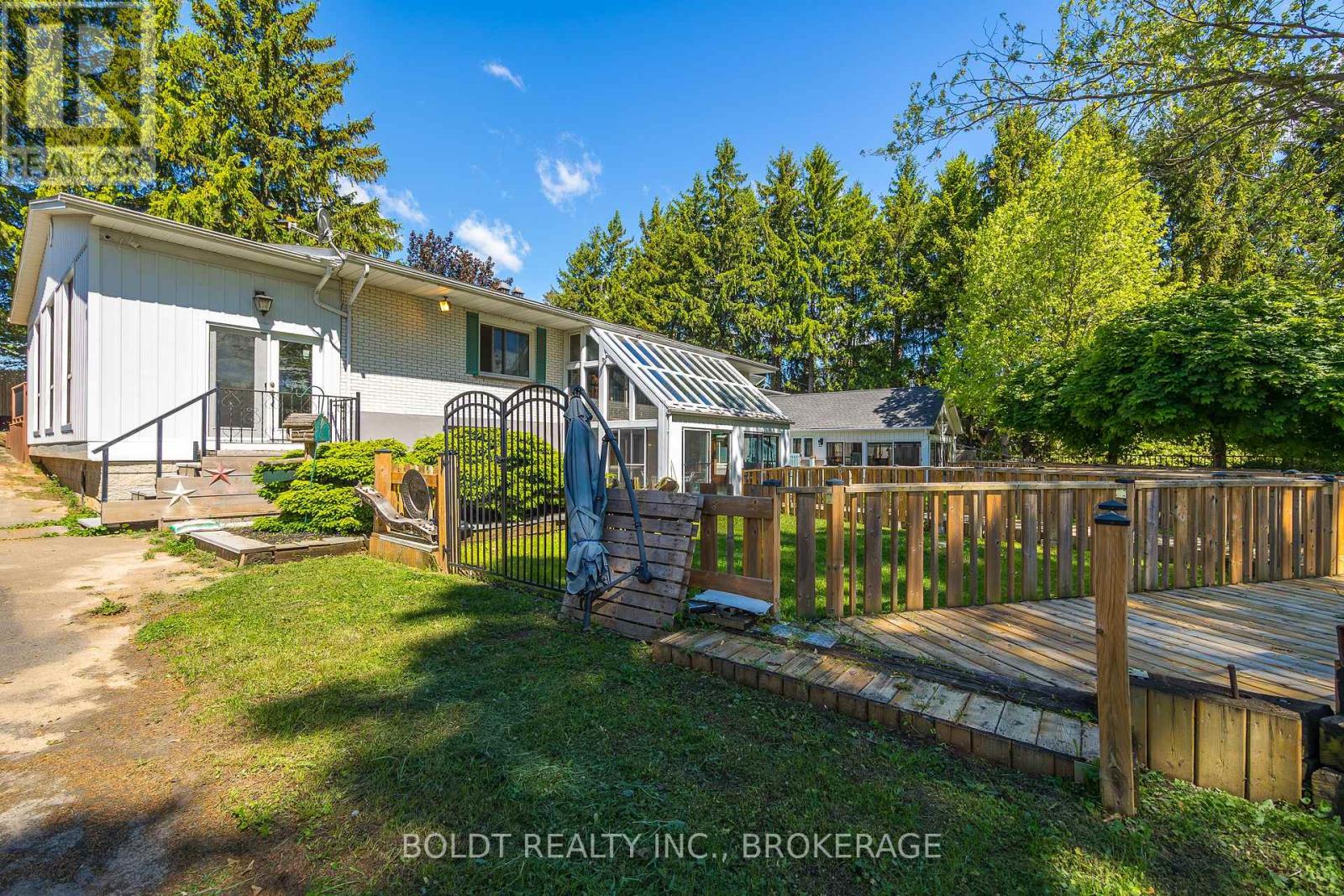 2010 Hansler Street, Pelham, Ontario  L0S 1M0 - Photo 42 - X12536914