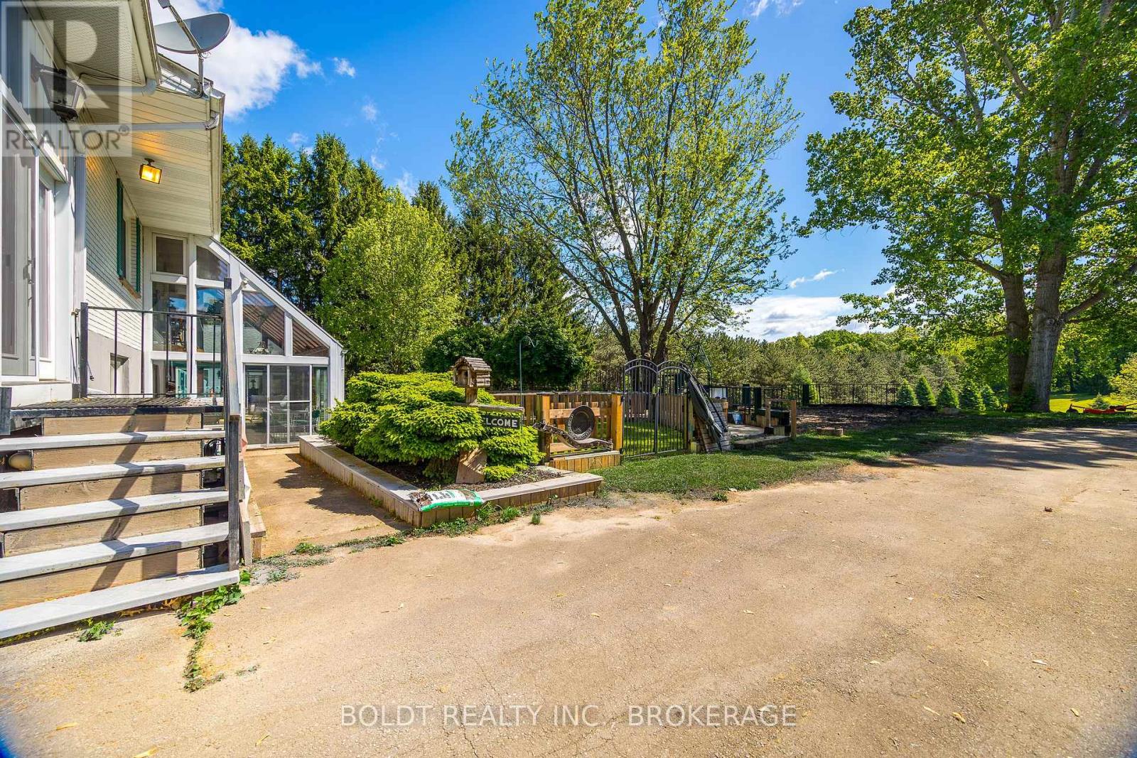 2010 Hansler Street, Pelham, Ontario  L0S 1M0 - Photo 44 - X12536914