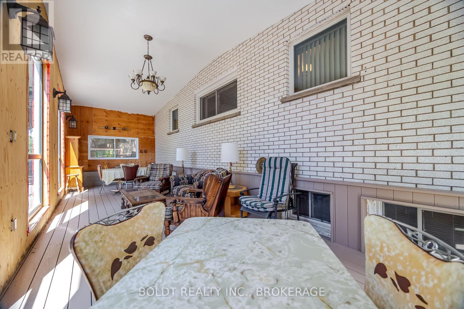 2010 Hansler Street, Pelham, Ontario  L0S 1M0 - Photo 45 - X12536914