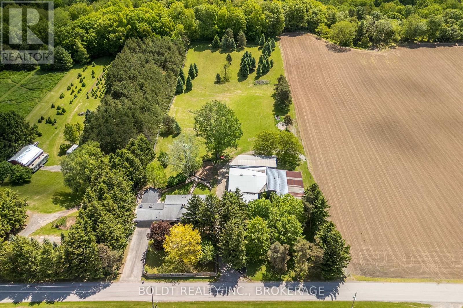 2010 Hansler Street, Pelham, Ontario  L0S 1M0 - Photo 46 - X12536914