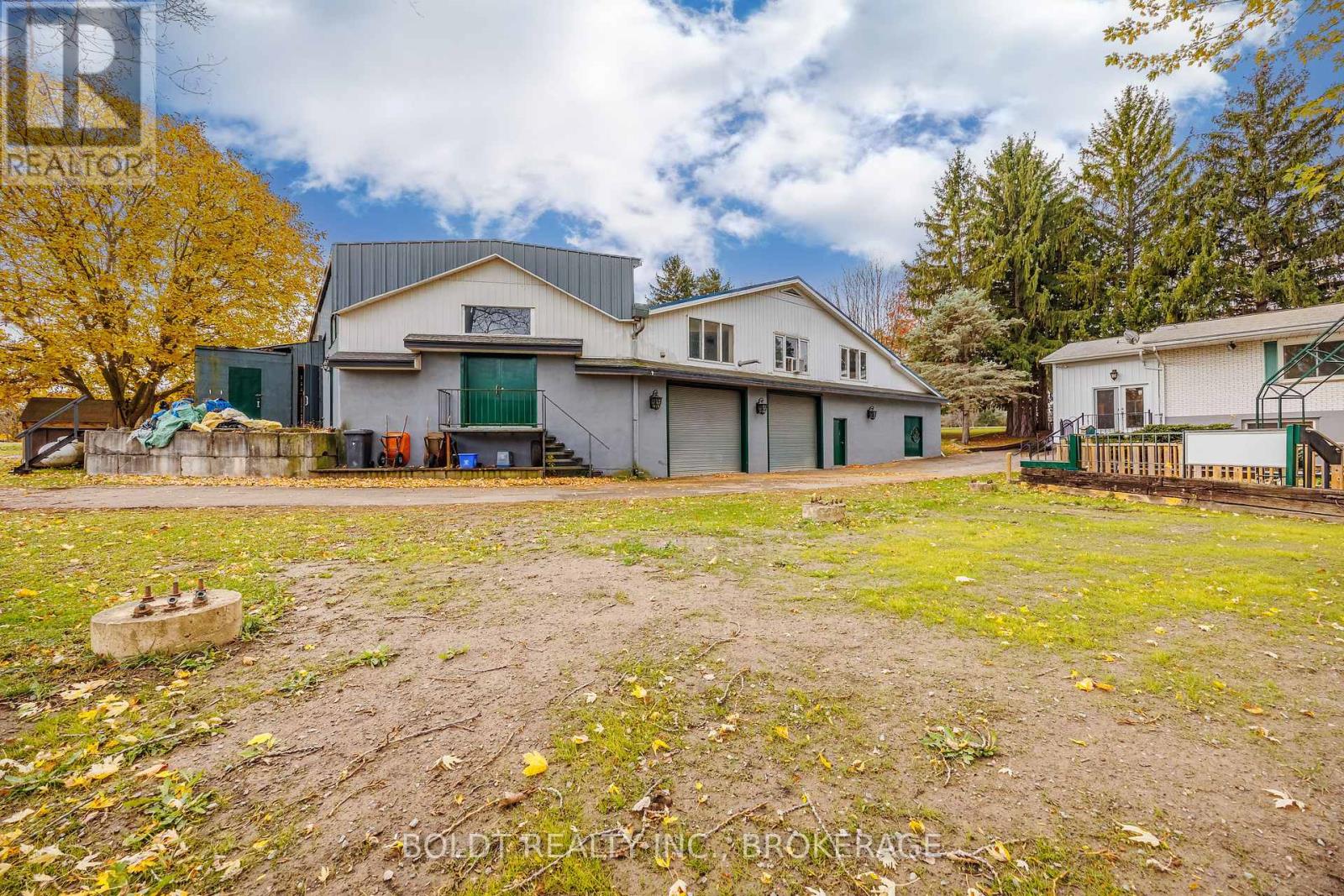 2010 Hansler Street, Pelham, Ontario  L0S 1M0 - Photo 5 - X12536914