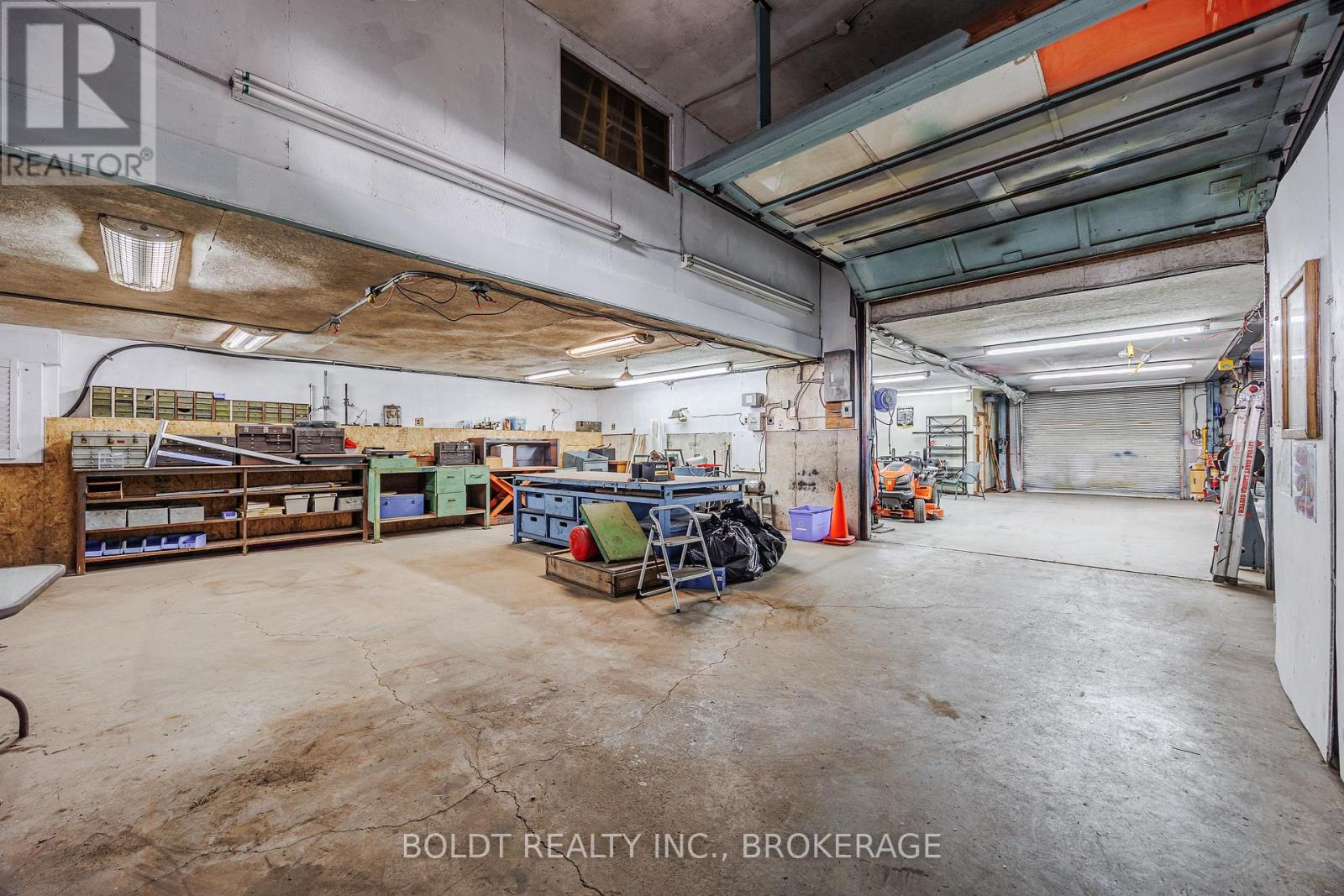 2010 Hansler Street, Pelham, Ontario  L0S 1M0 - Photo 8 - X12536914