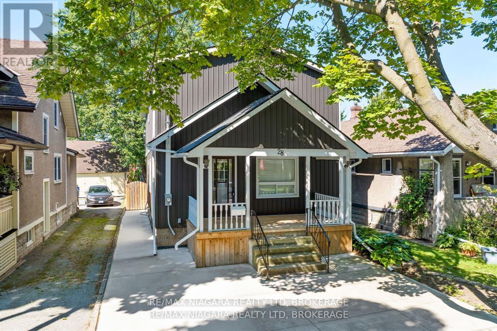 28 FIELDEN AVENUE, Port Colborne, Ontario