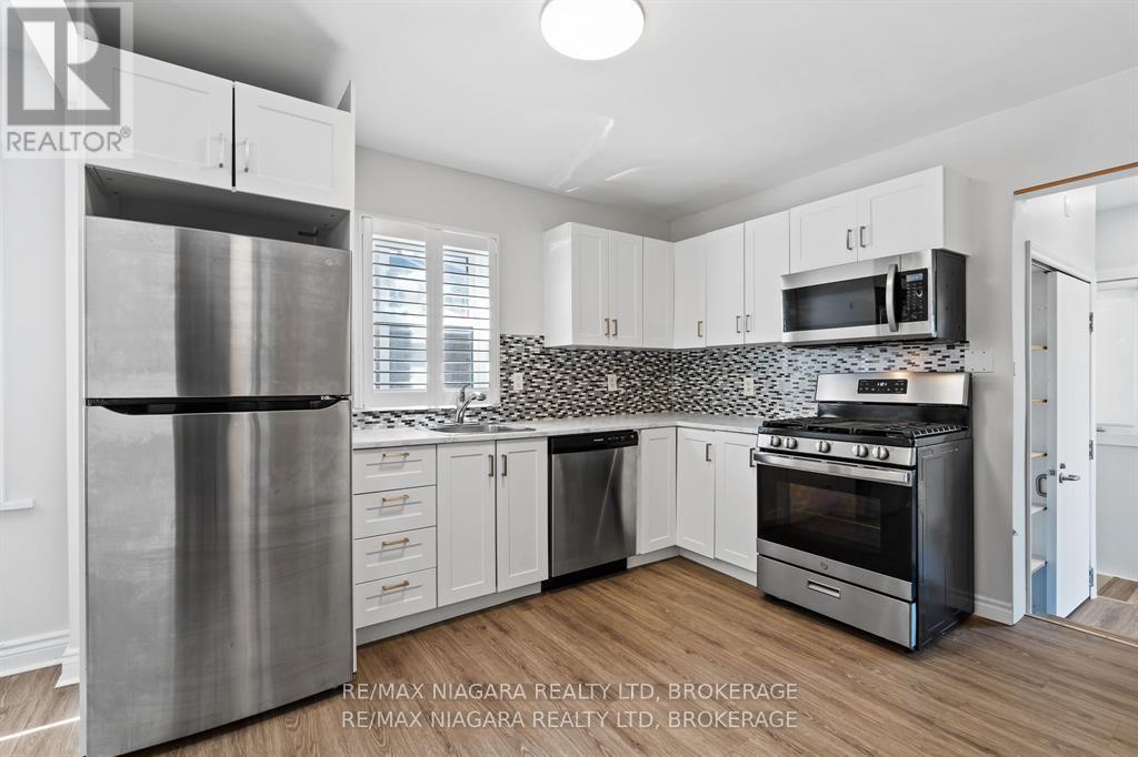 28 Fielden Avenue, Port Colborne, Ontario  L3K 4S9 - Photo 10 - X12537936