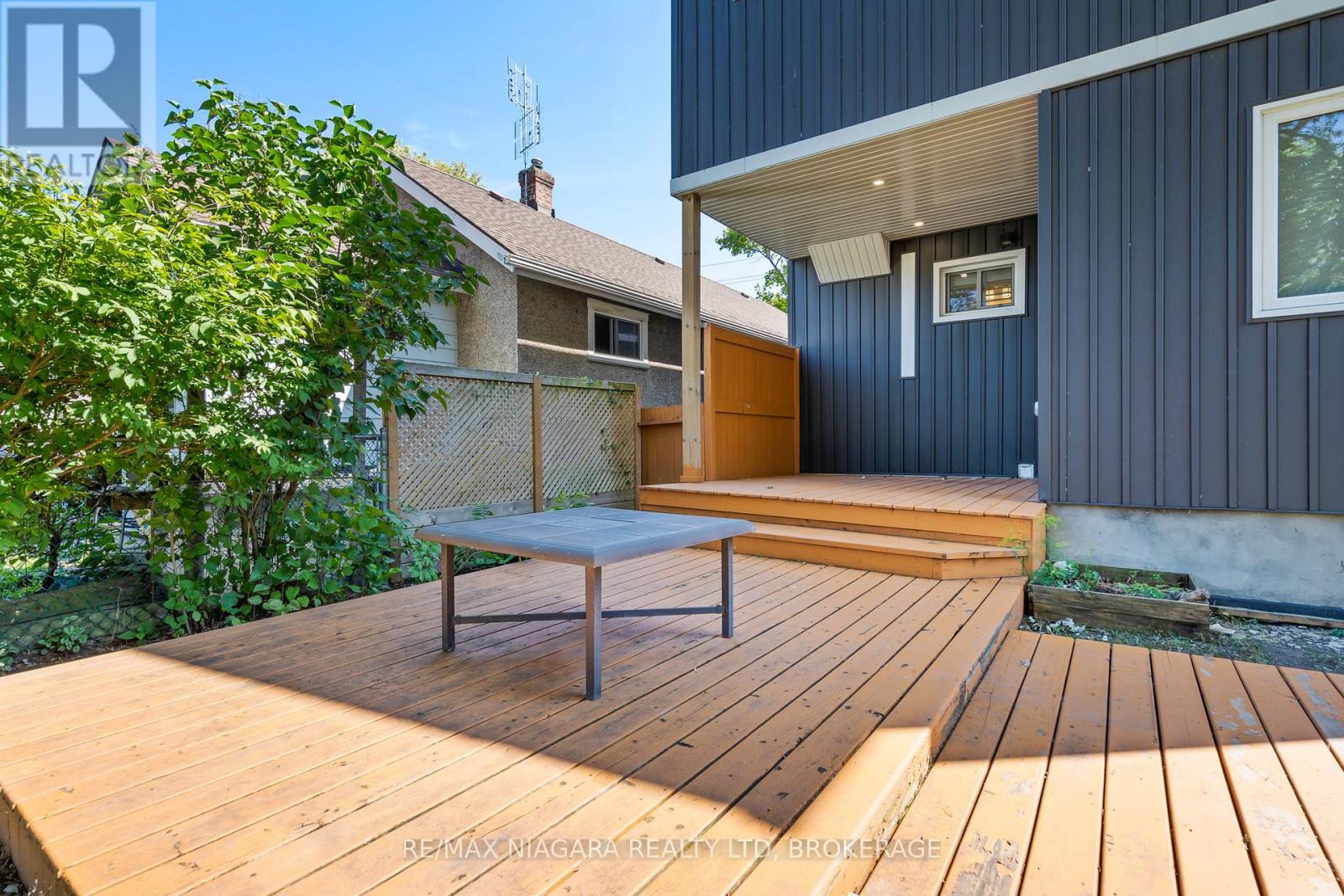 28 Fielden Avenue, Port Colborne, Ontario  L3K 4S9 - Photo 22 - X12537936