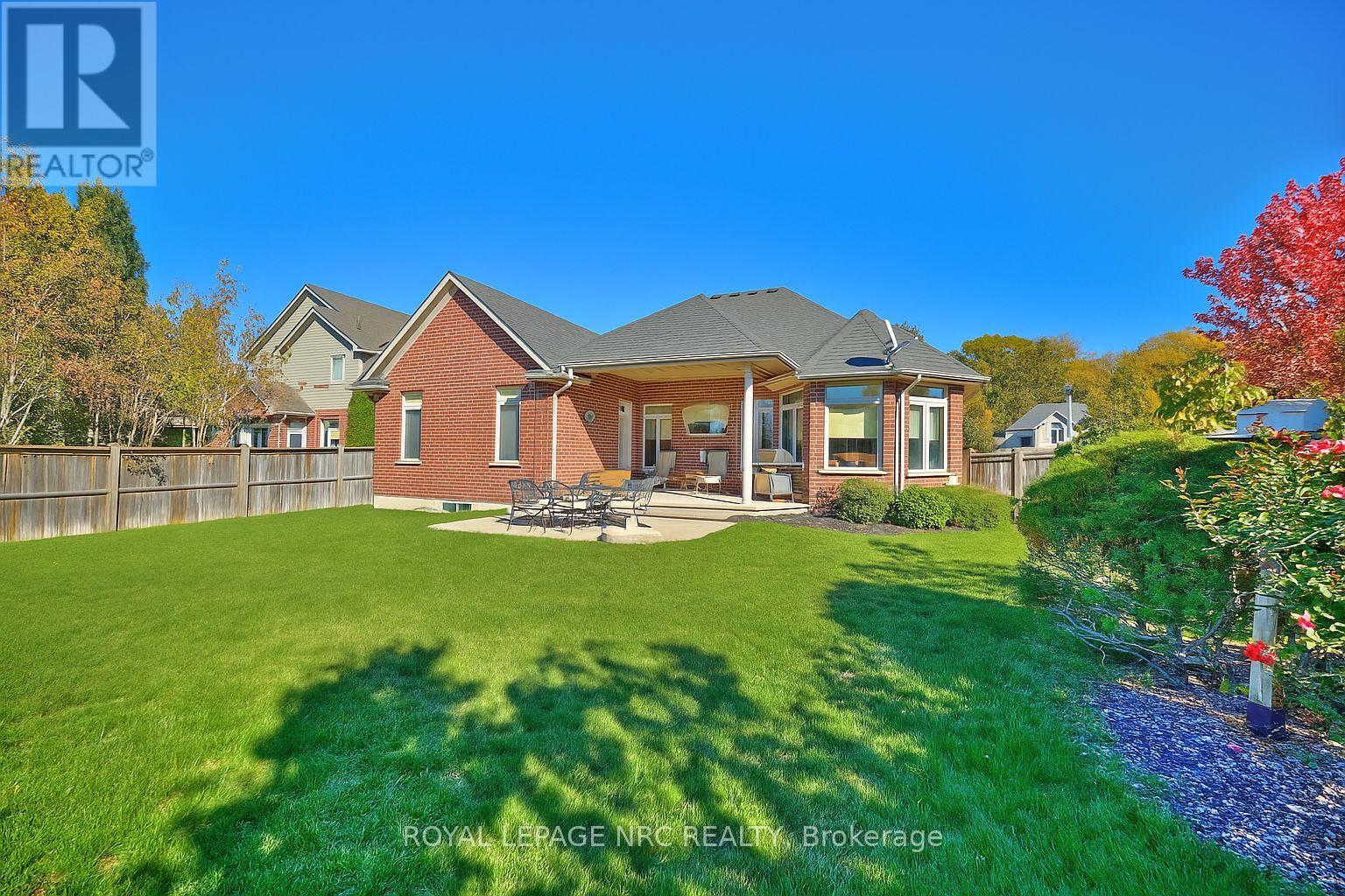 45 Timber Creek Crescent, Pelham, Ontario  L3E 0P3 - Photo 5 - X12538118