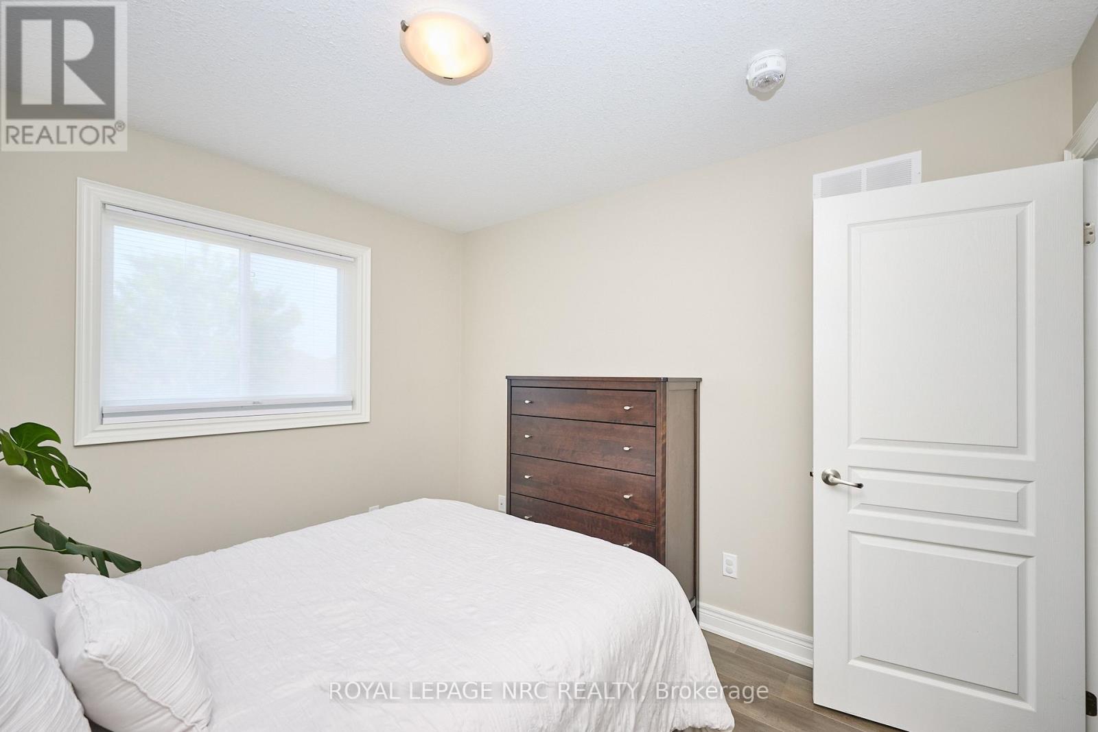 118 Roselawn Crescent, Welland, Ontario  L3C 0C4 - Photo 33 - X12538128