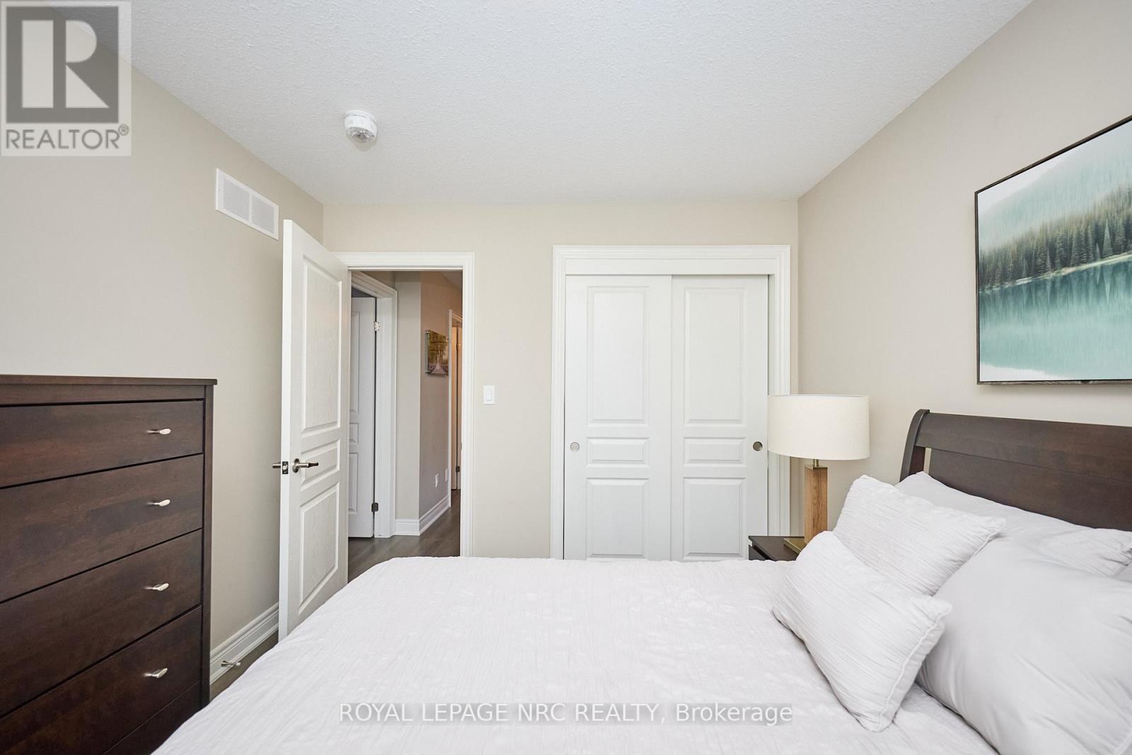 118 Roselawn Crescent, Welland, Ontario  L3C 0C4 - Photo 35 - X12538128