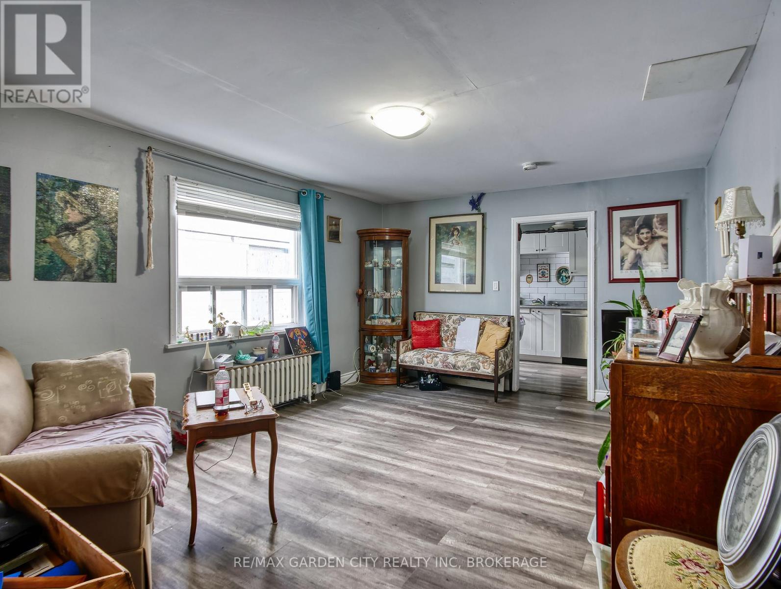 144 Welland Avenue, St. Catharines, Ontario  L2R 2N6 - Photo 7 - X12539760