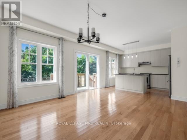 34 Windsor Circle, Niagara-On-The-Lake, Ontario  L0S 1J0 - Photo 7 - X12540264