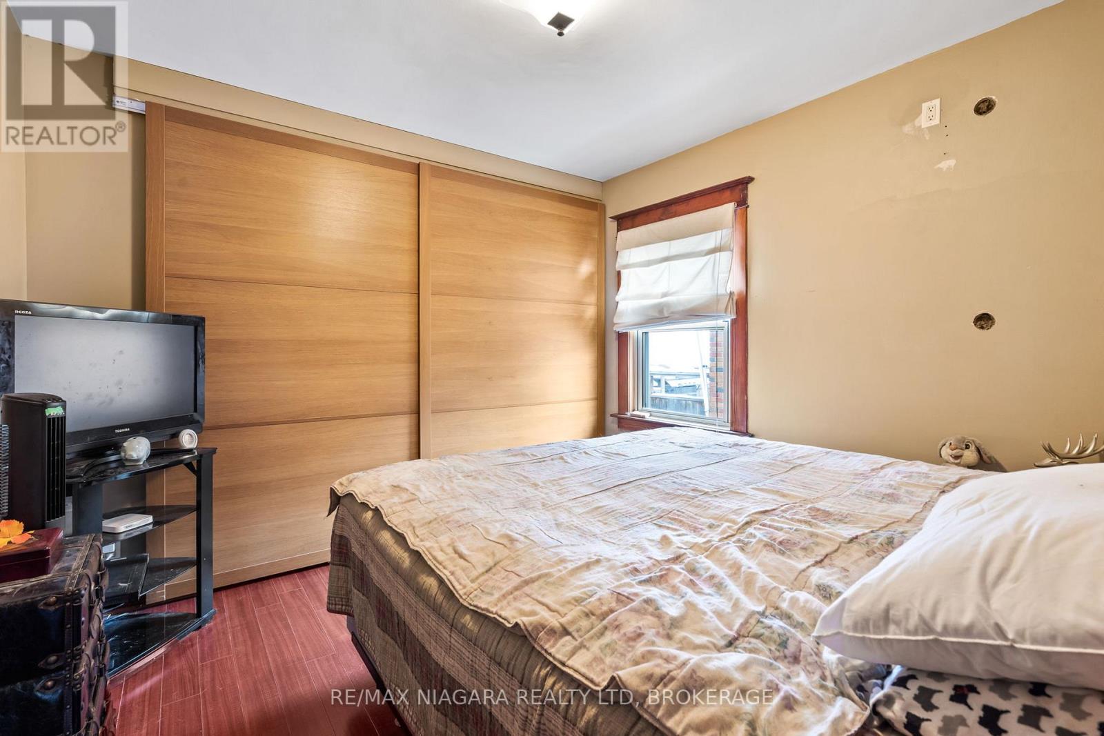 53 Marquis Street, St. Catharines, Ontario  L2R 4Y7 - Photo 11 - X12540280