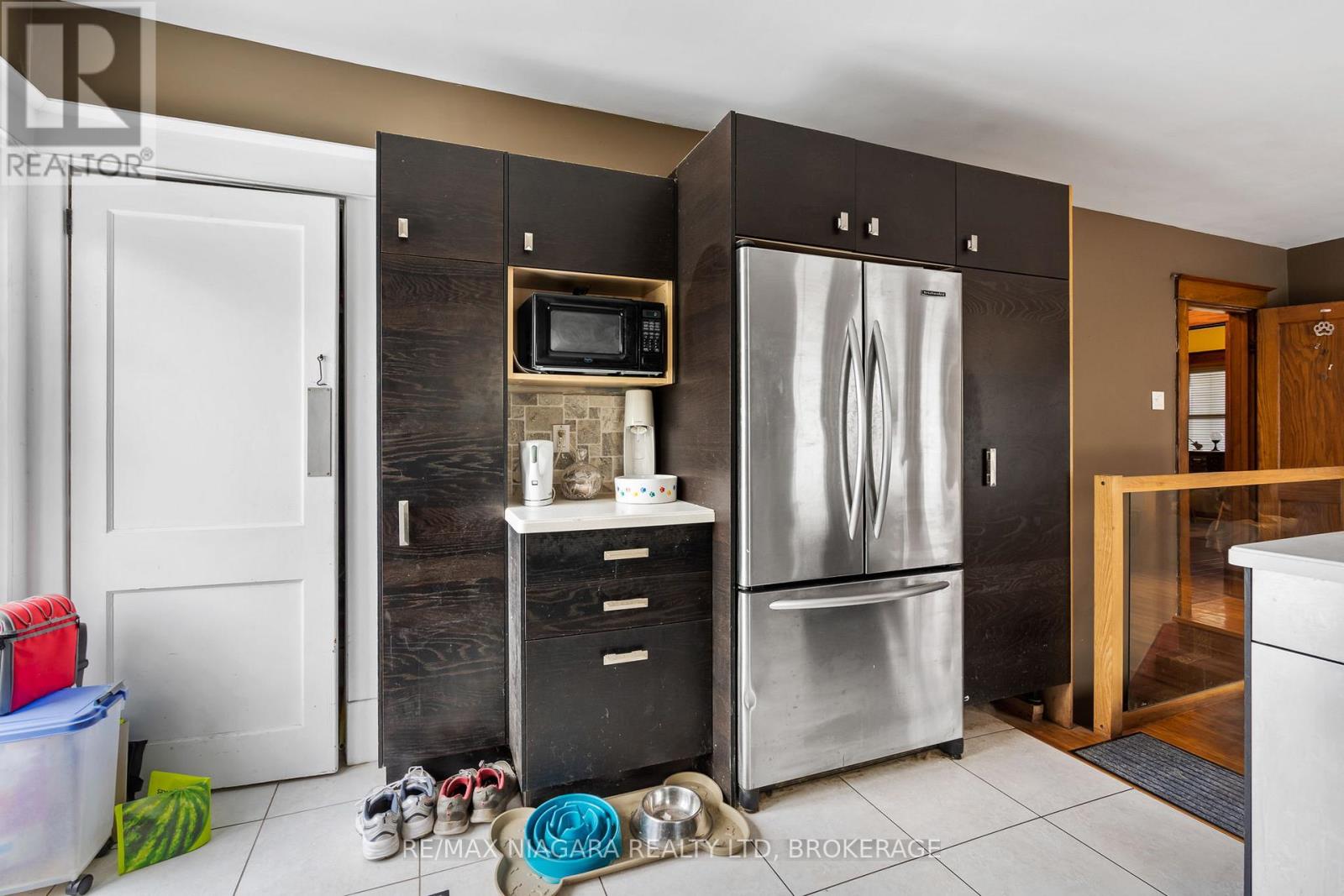 53 Marquis Street, St. Catharines, Ontario  L2R 4Y7 - Photo 7 - X12540280