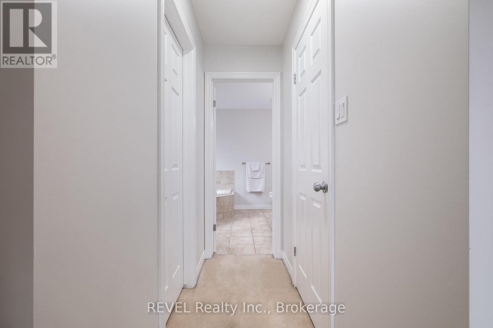 29 Springbreeze Heights, Hamilton, Ontario  L8E 0A4 - Photo 24 - X12540882