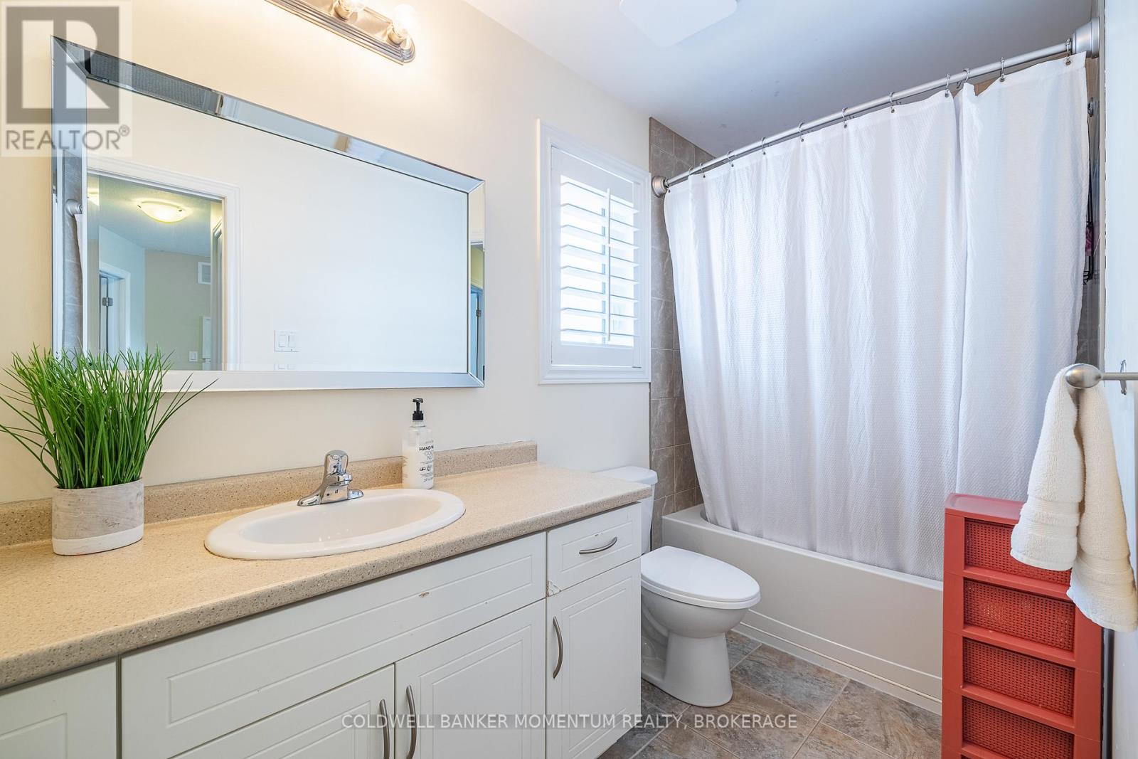 19 Kenmar Court, St. Catharines, Ontario  L2P 0E4 - Photo 32 - X12540990