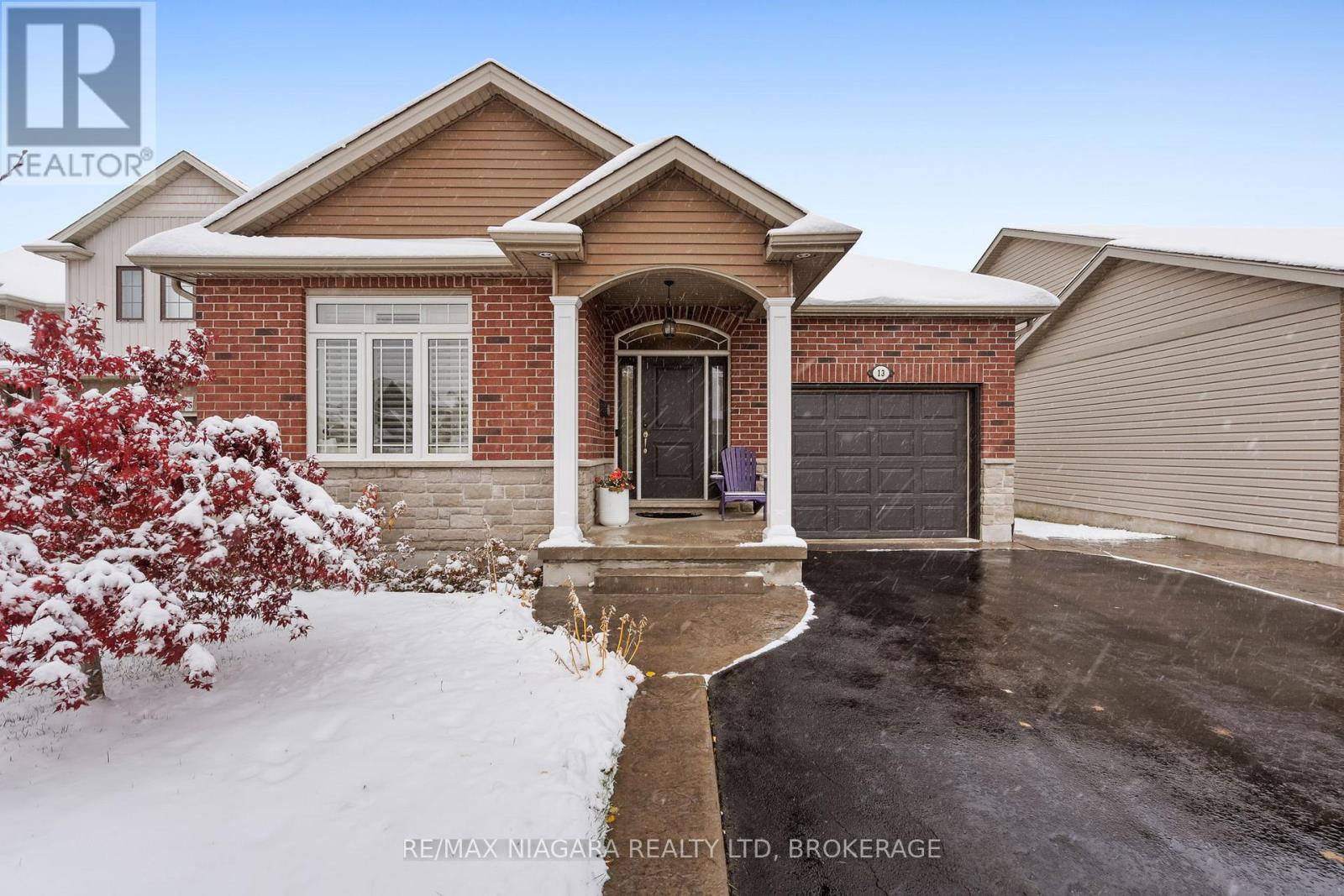 13 CORBIN STREET, St. Catharines, Ontario