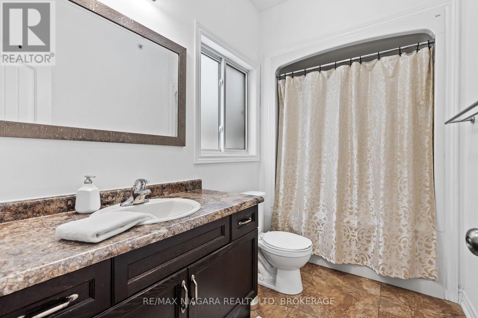 13 Corbin Street, St. Catharines, Ontario  L2P 0C2 - Photo 23 - X12541164