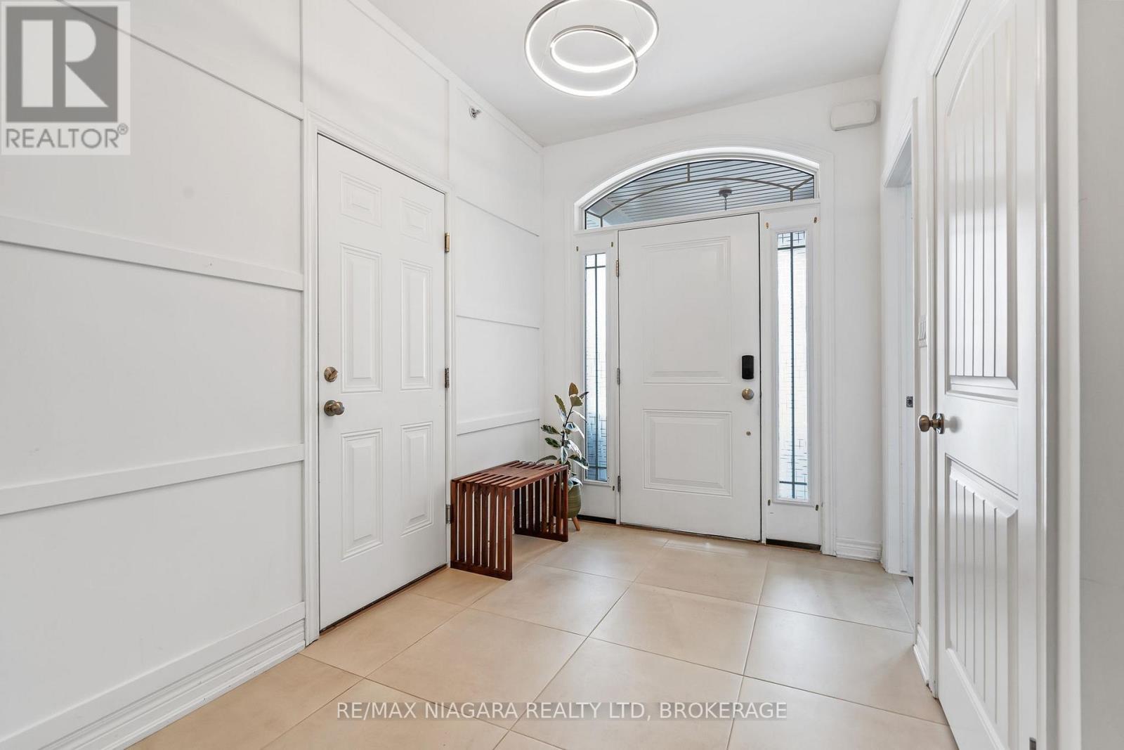 13 Corbin Street, St. Catharines, Ontario  L2P 0C2 - Photo 6 - X12541164